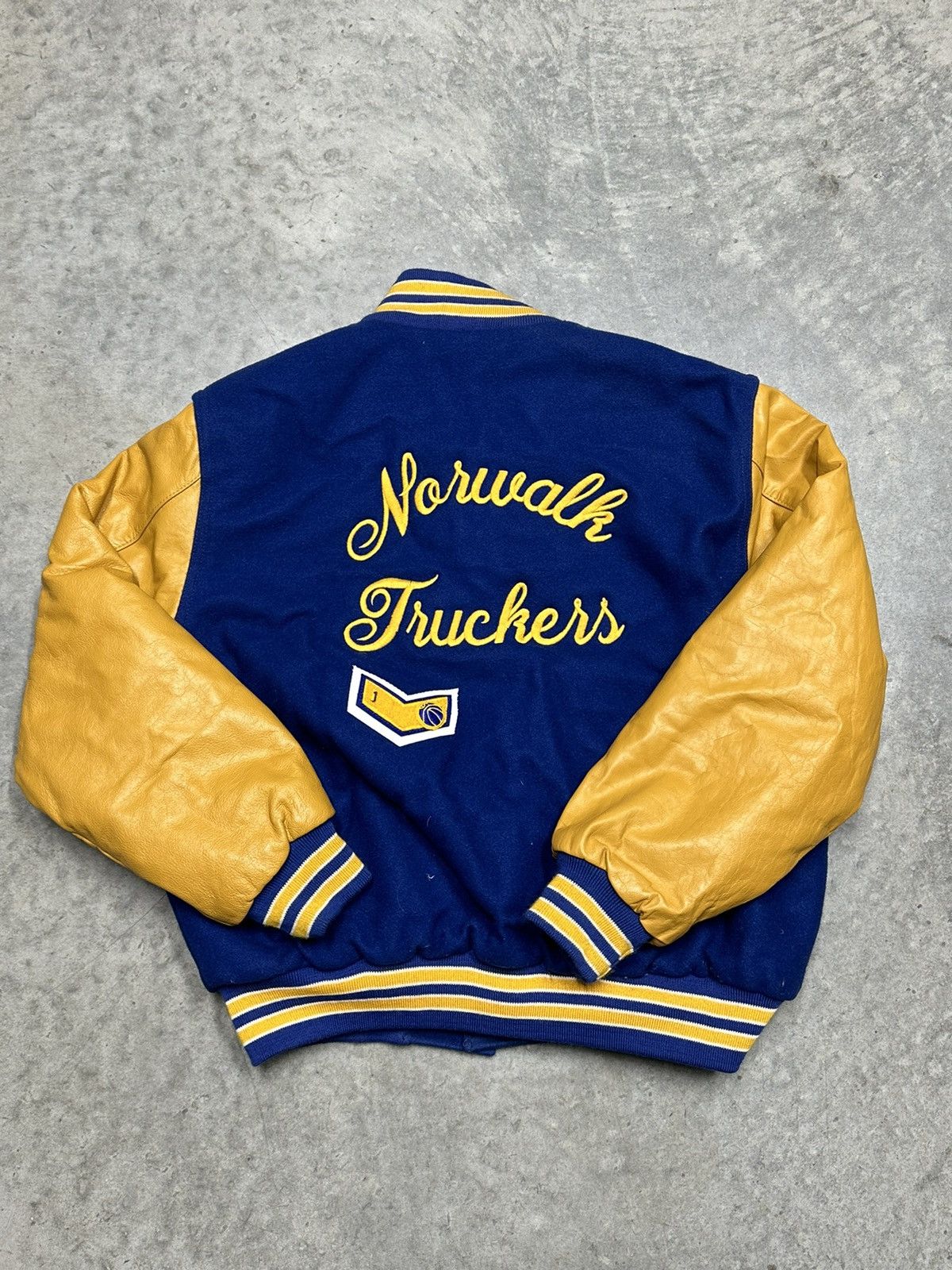 Vintage 1999 Varsity Jacket Size US XL / EU 56 / 4 - 5 Thumbnail