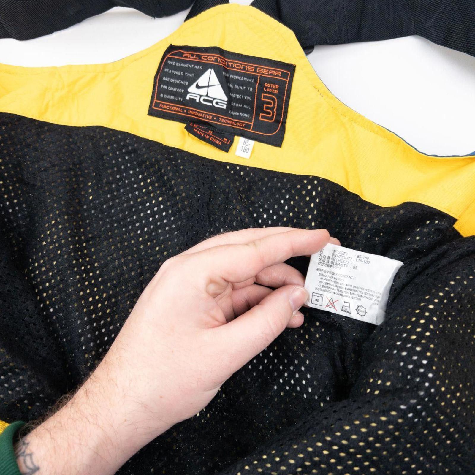 Nike Vintage 2000s Nike ACG Stormfit Snowboarding Dungarees SizeM Size US 32 / EU 48 - 8 Thumbnail