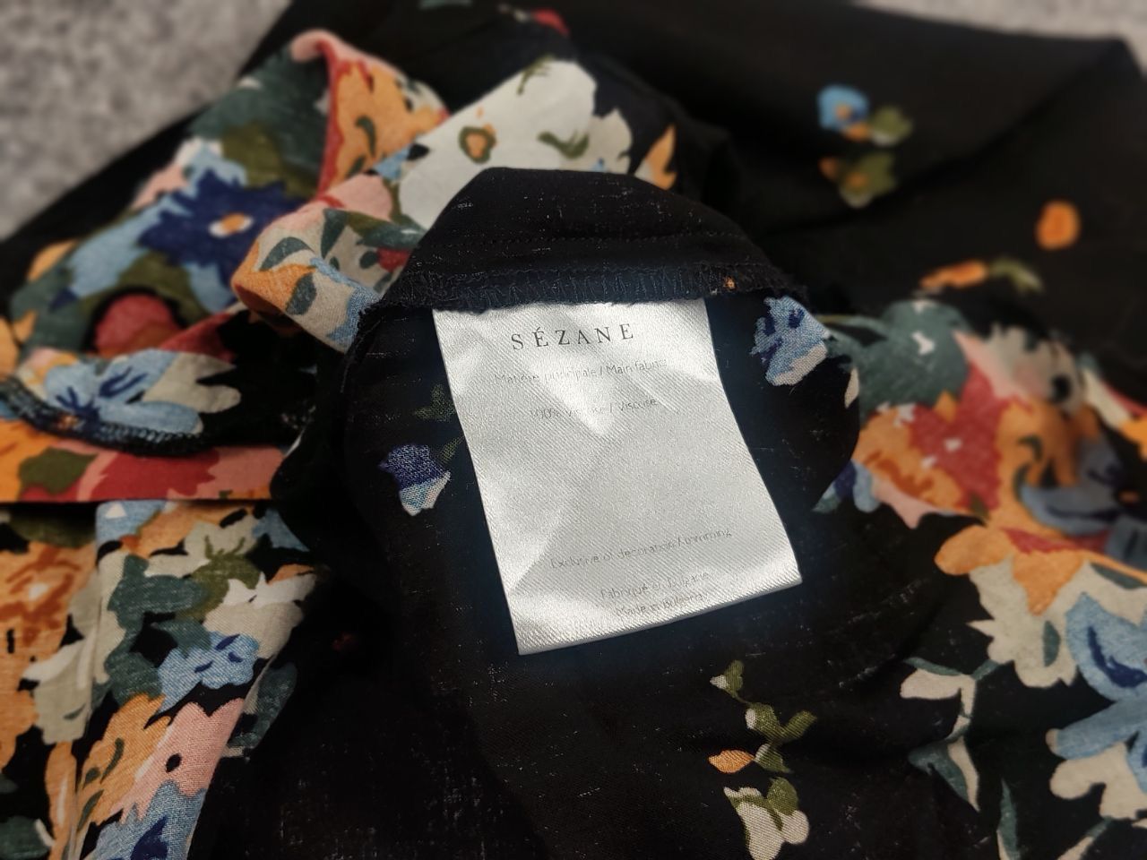 Sezane Sezane Paris design Flowers Pattern Viskoze Blouse Cardigan Size XS / US 0-2 / IT 36-38 - 17 Thumbnail