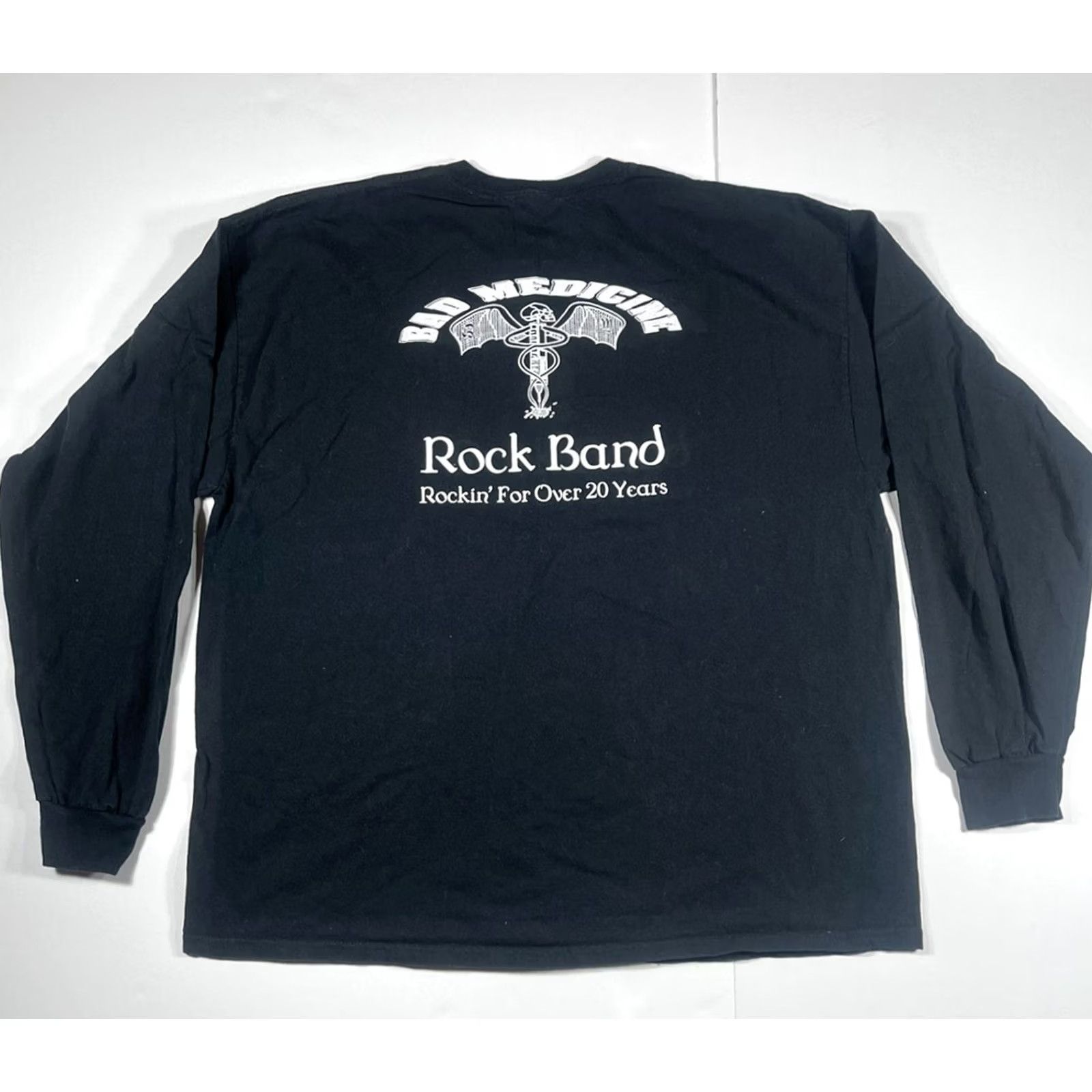Gildan VINTAGE Bad Medicine Rock Band Gildan Men’s Black Long Sleeve Crew Neck T Shirt Size 2XL Size US XXL / EU 58 / 5 - 7 Thumbnail