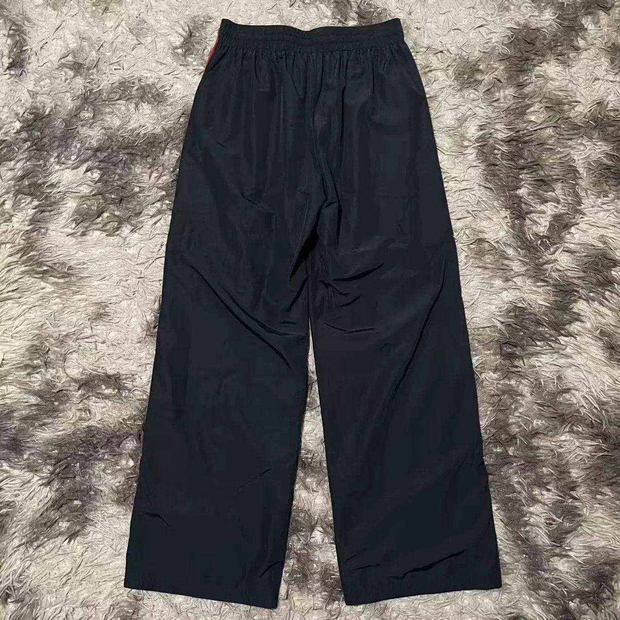 Balenciaga Balenciaga x Puma 25ss Black Red Track Pants XS Size 25" / US 0 / IT 36 - 2 Thumbnail