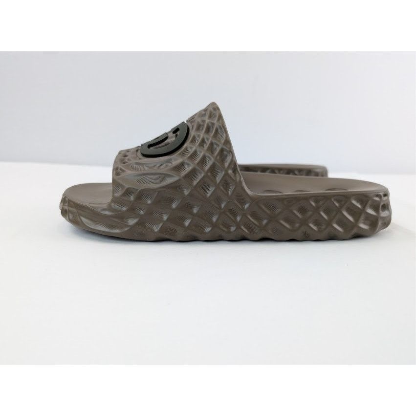 Gucci o1rshd1 Interlocking GG Water Ripple Sliders Sandals Brown Size US 11.5 / EU 44-45 - 9 Thumbnail