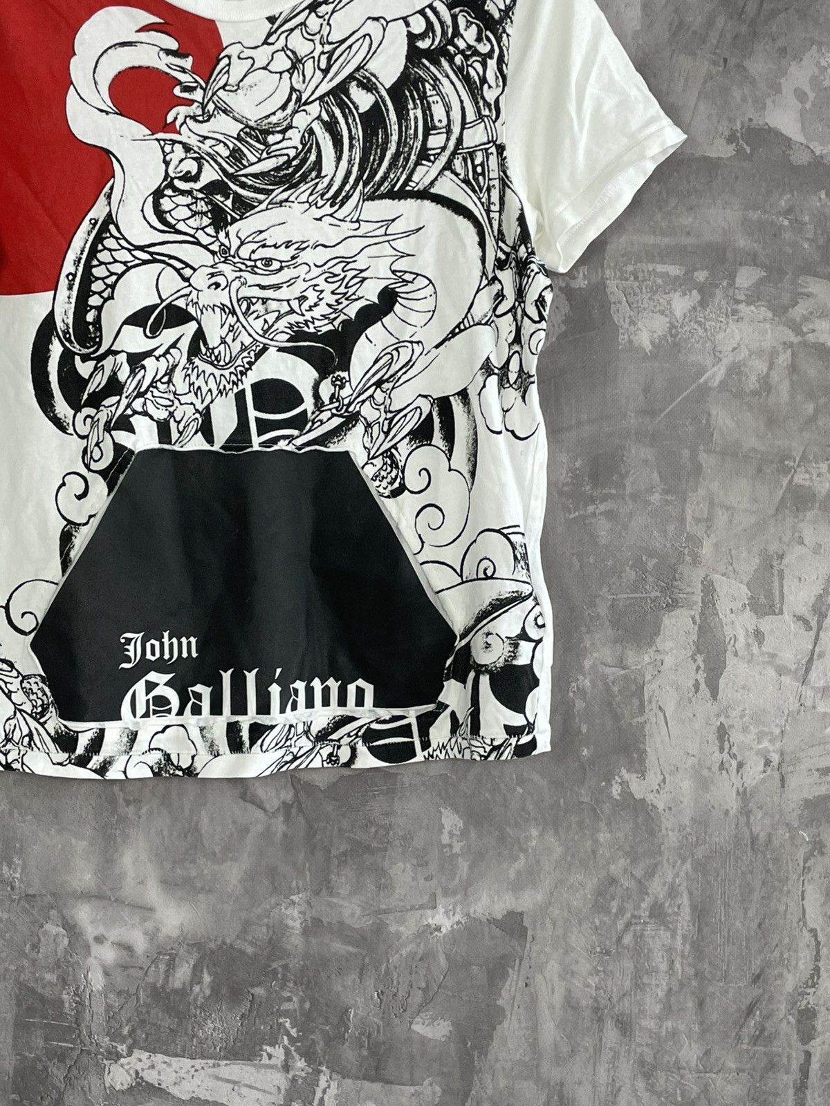 John Galliano Y2K John Galliano Dragon Spell Out T-shirt Size M / US 6-8 / IT 42-44 - 6 Thumbnail