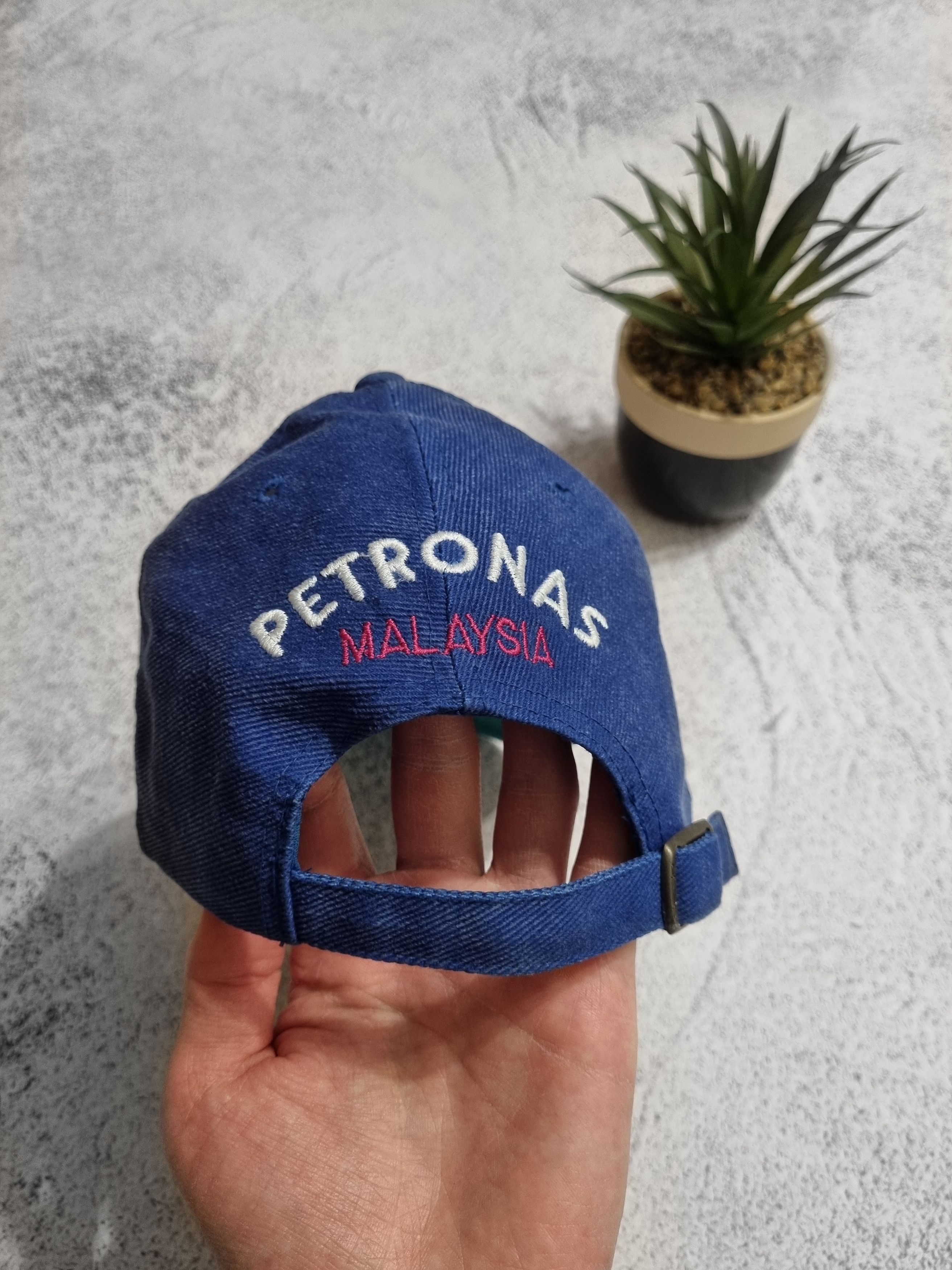 Red Bull × Vintage Vintage Red Bull 90’s Sauber Petronas Racing Cap Hat Size ONE SIZE - 7 Thumbnail