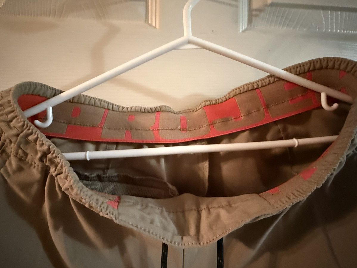Raw State Men’s Raw Projek beige chill/ workout shorts size small Size US 30 / EU 46 - 2 Thumbnail