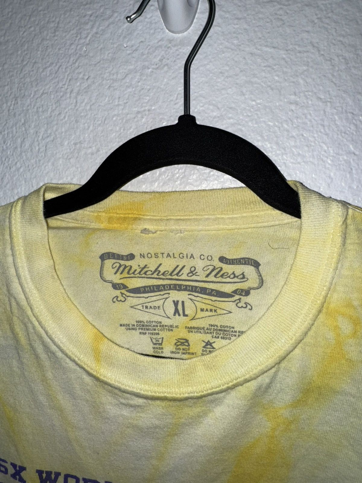 Mitchell & Ness Mitchell & Ness Lakers Graphic Tee Size US XL / EU 56 / 4 - 4 Thumbnail