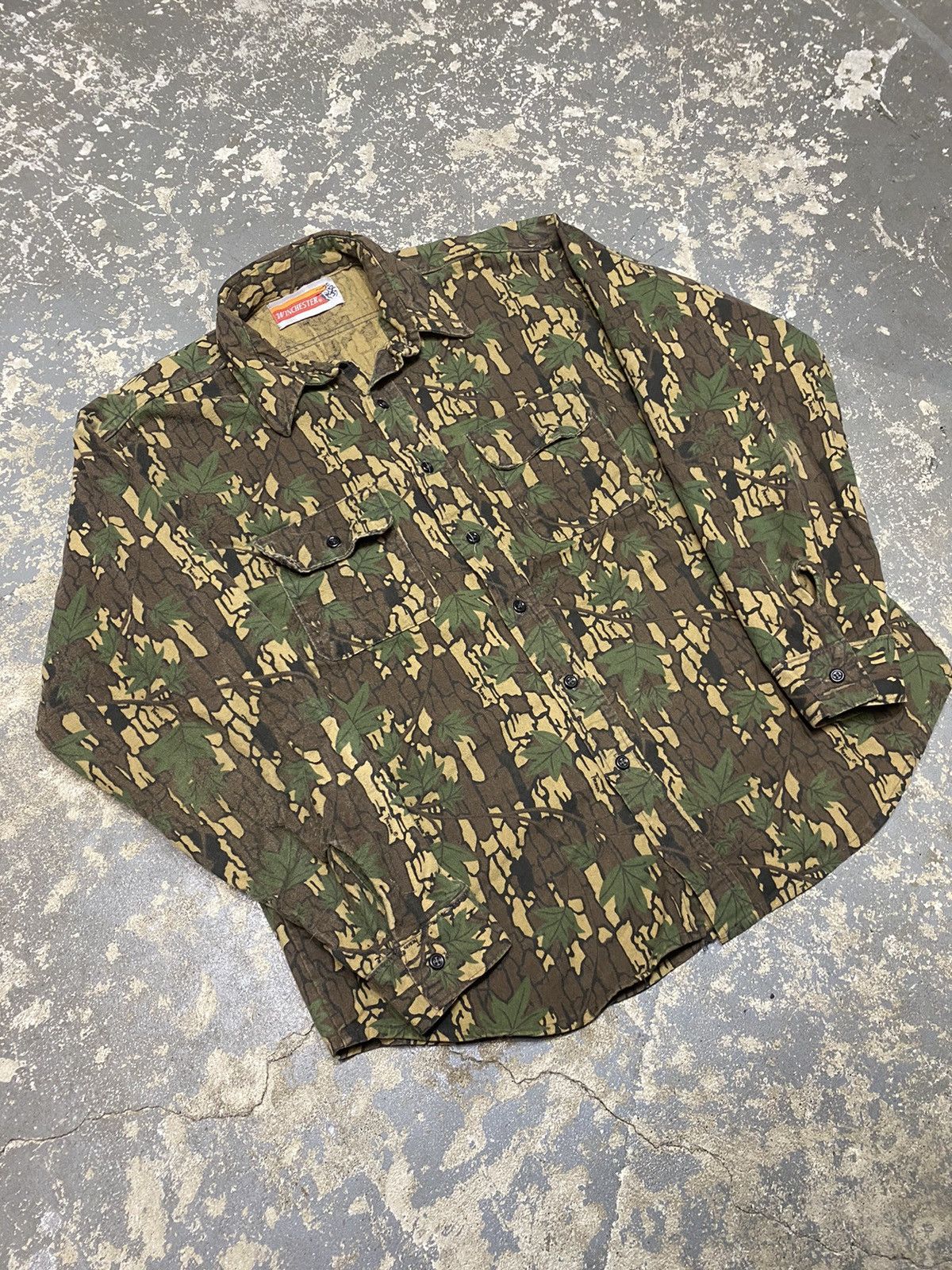 Carhartt × Realtree × Vintage Vintage Winchester Camo Trebark RealTree Botton Up Jacket Size US L / EU 52-54 / 3 - 3 Thumbnail