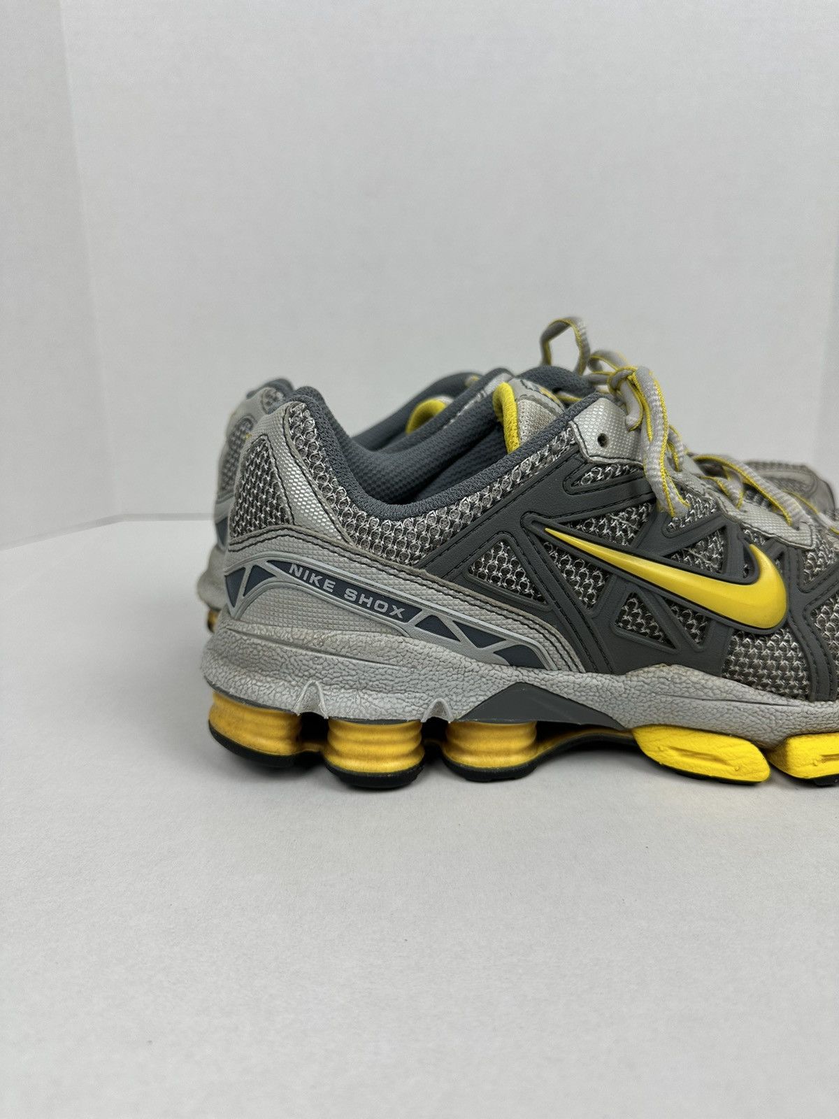 Nike × Vintage Y2K Vintage NIKE SHOX Running Shoes Sneakers 313812-072 Size US 11 / IT 41 - 11 Thumbnail