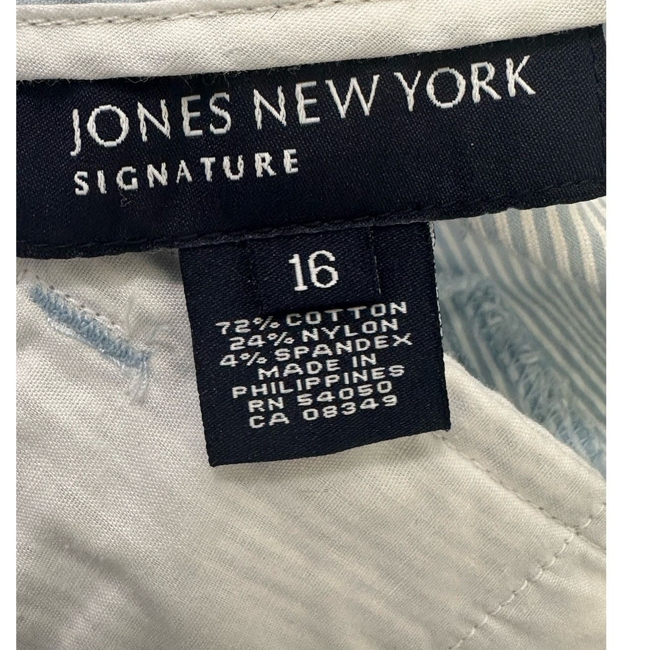 Jones New York Jones New York pinstripes cropped casual pants size 16 Size 35" - 3 Thumbnail