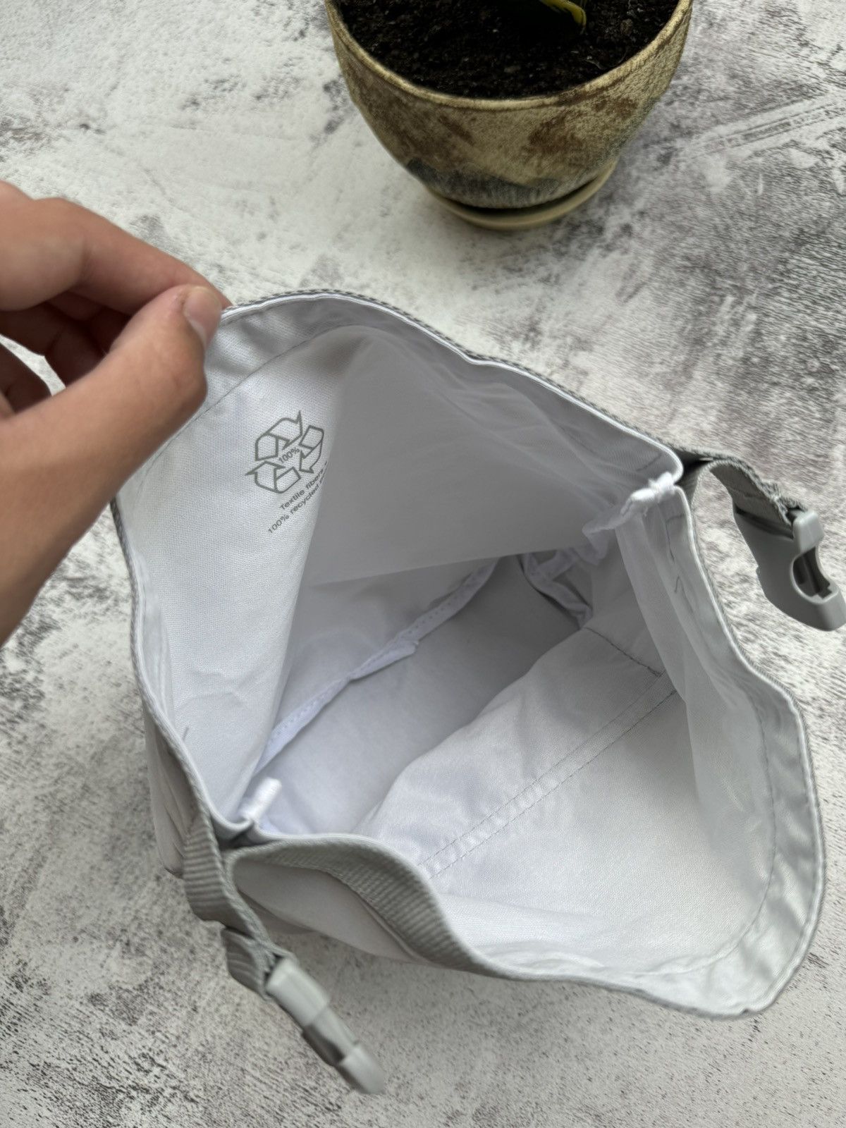 Issey Miyake Vintage Issey Miyake Parfume Mini Hand Hobo Tote Bag Size ONE SIZE - 10 Thumbnail