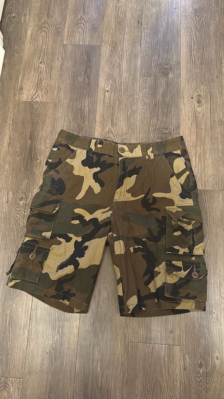 Realtree Camo cargo jorts Size US 34 / EU 50 - 1 Thumbnail