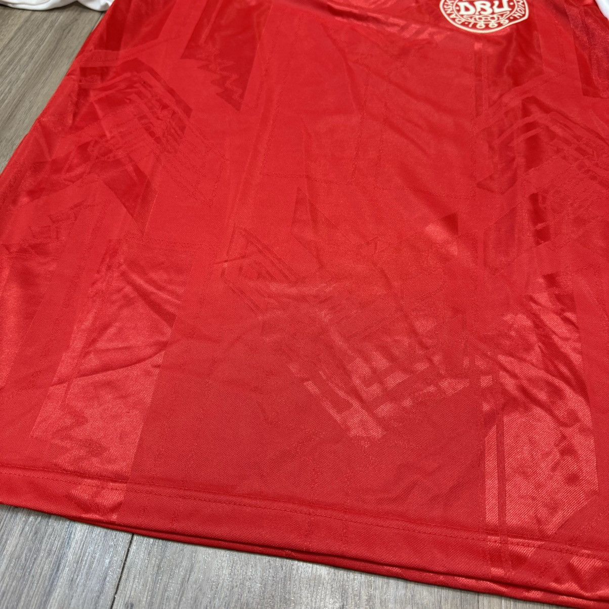 Hummel Denmark Euro96 home shirt (Bnwt) Size US S / EU 44-46 / 1 - 6 Thumbnail