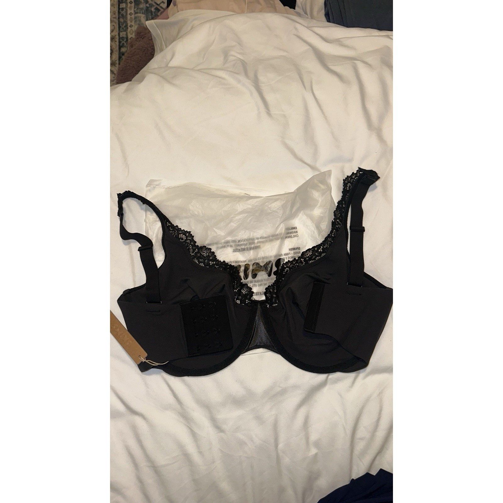 SKIMS NWT SKIMS FITS EVERYBODY LACE UNLINED FULL COVERAGE BRA Size ONE SIZE - 3 Thumbnail