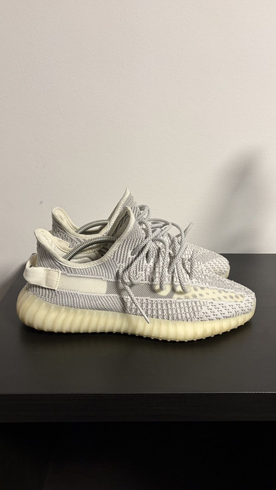 Yeezy Yeezy 350 v2 Static Size US 10.5 / EU 43-44 - 2 Thumbnail