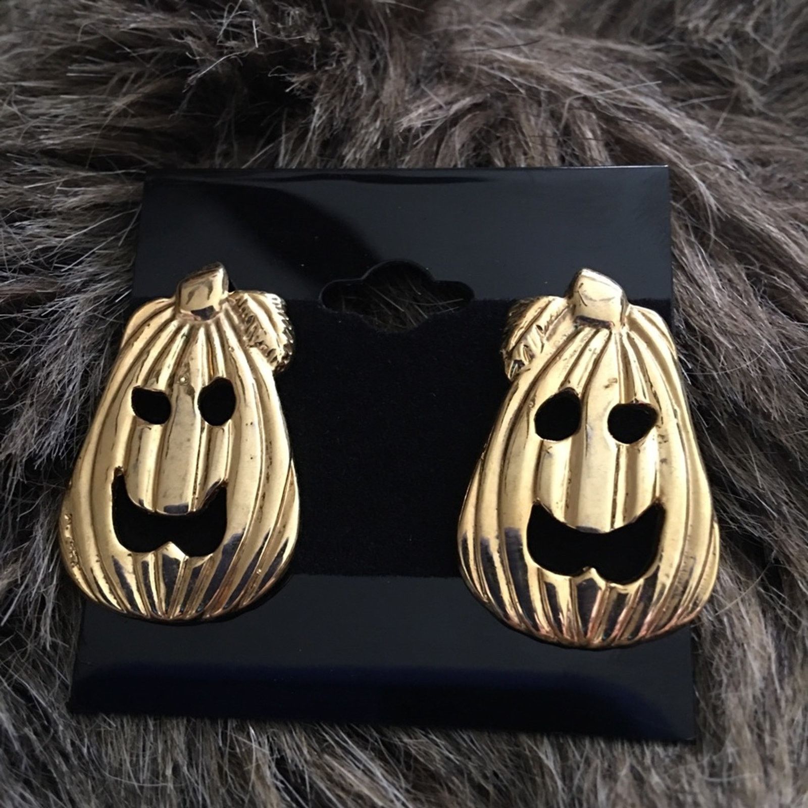 Vintage Vintage gold tone carved pumpkin pierced earrings Size ONE SIZE - 1 Thumbnail
