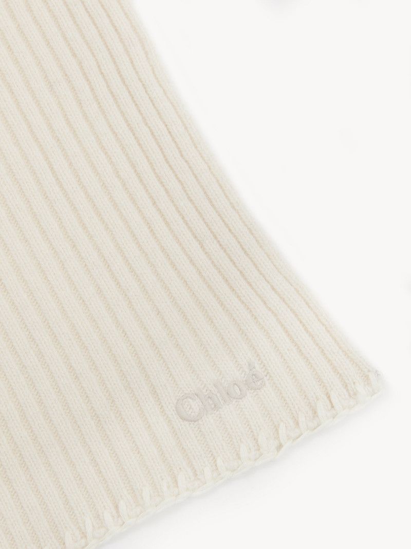 Chloe o1loc1c11125 Size: OS / Ribbed Knit Scarf in White Size ONE SIZE - 3 Thumbnail