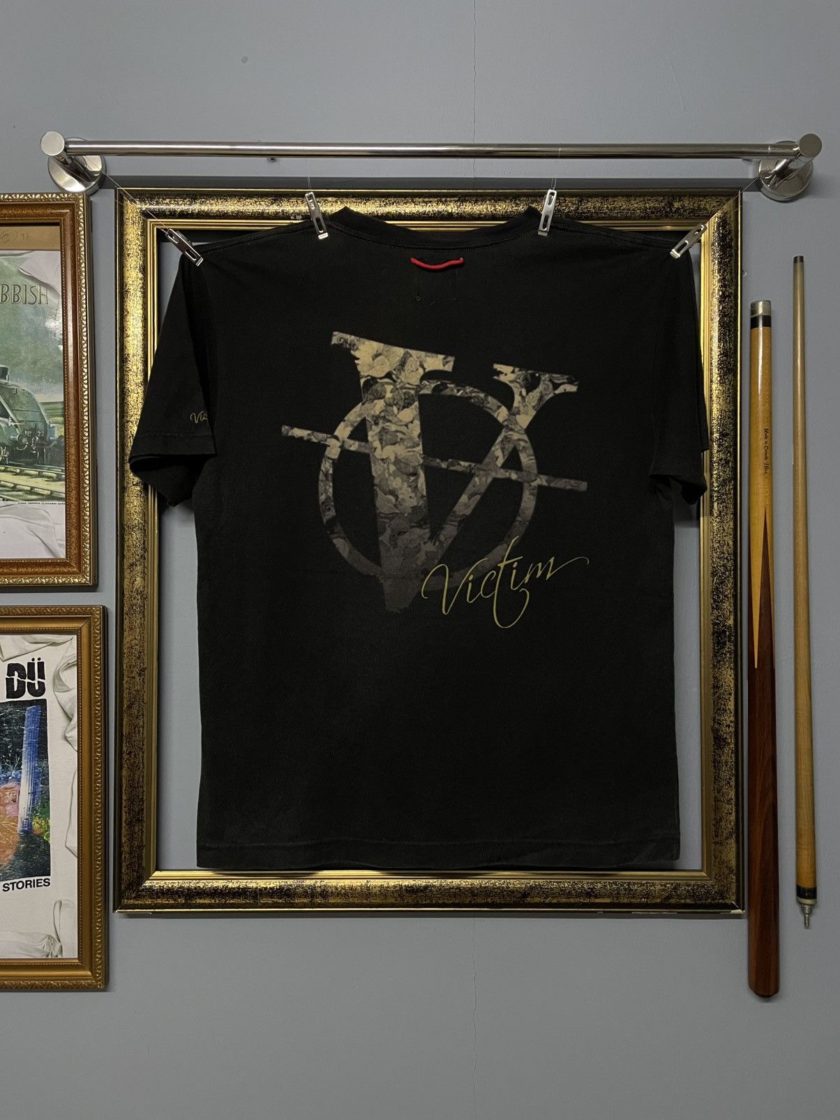 Designer × Japanese Brand × Vintage Vintage Japan Designer Victim Anarchy Naked Girl Fuck Tshirt Size US M / EU 48-50 / 2 - 7 Thumbnail