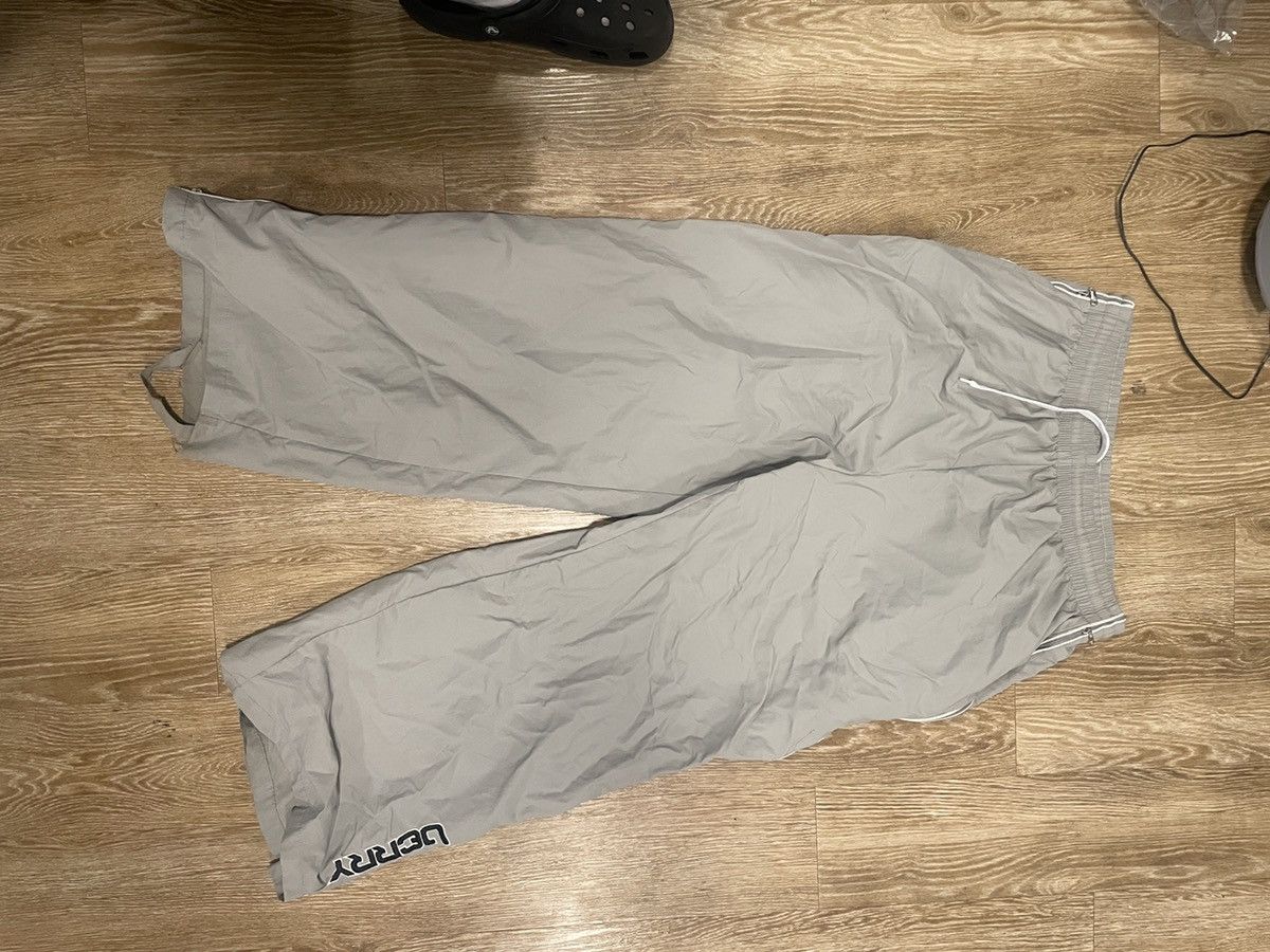 The GV Gallery GvGallery Raspberry Hills 'J Will' Sweats Size US 32 / EU 48 - 2 Thumbnail