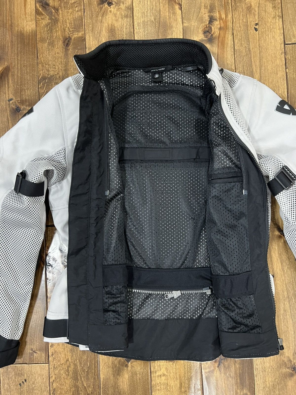 Other Rev’it Engineered Skin Racing Jacket Size M / US 6-8 / IT 42-44 - 13 Thumbnail