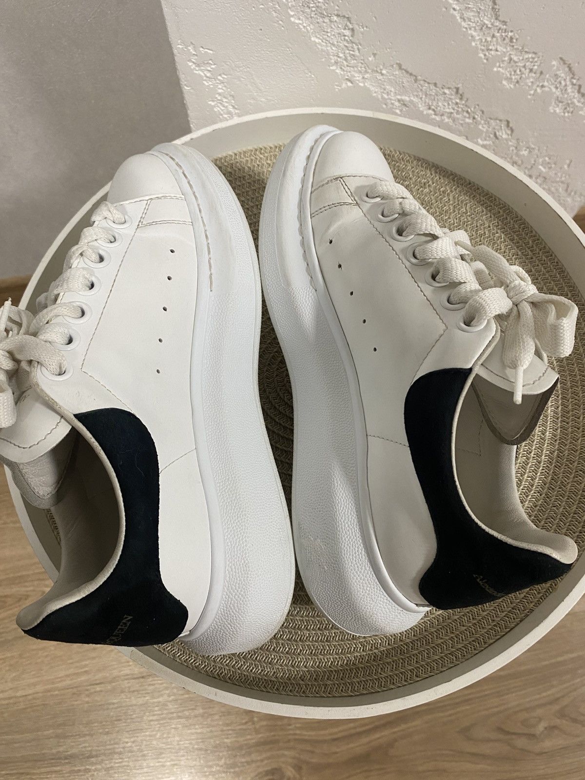 Alexander McQueen Alexander McQueen Oversized White Sneakers Size: 36 Size US 6 / IT 36 - 11 Thumbnail