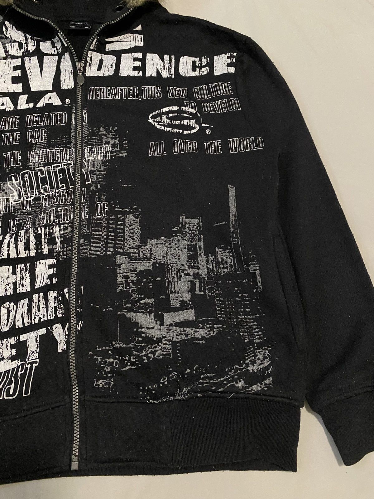 Le Grande Bleu (L.G.B.) IMPALA POEM FUR HOODIE PUNK GOTHIC Size US M / EU 48-50 / 2 - 3 Thumbnail