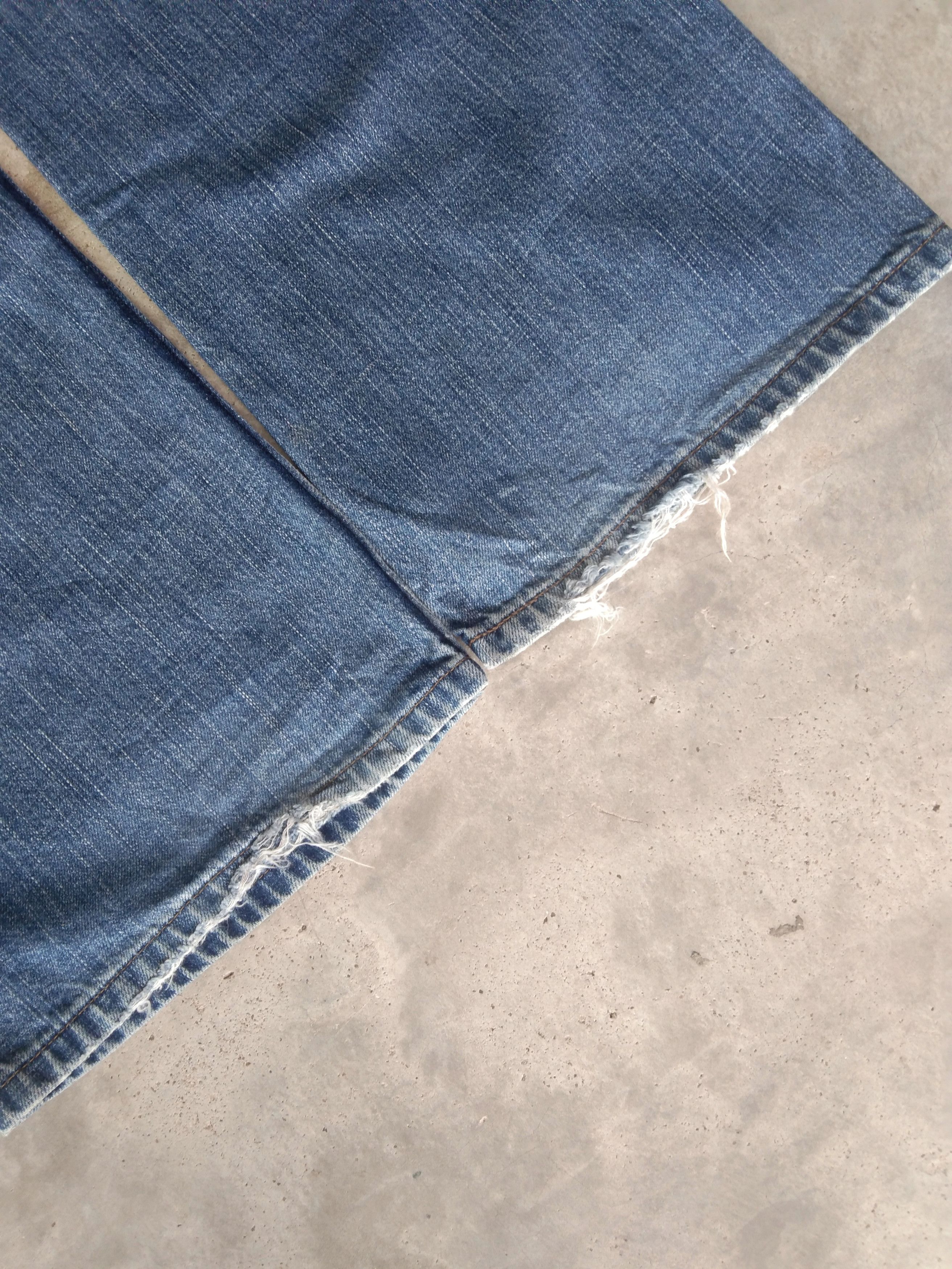 Levi's Vintage Levi's Signature Boot Cut Distressed Jeans 34x33 Size US 34 / EU 50 - 4 Thumbnail