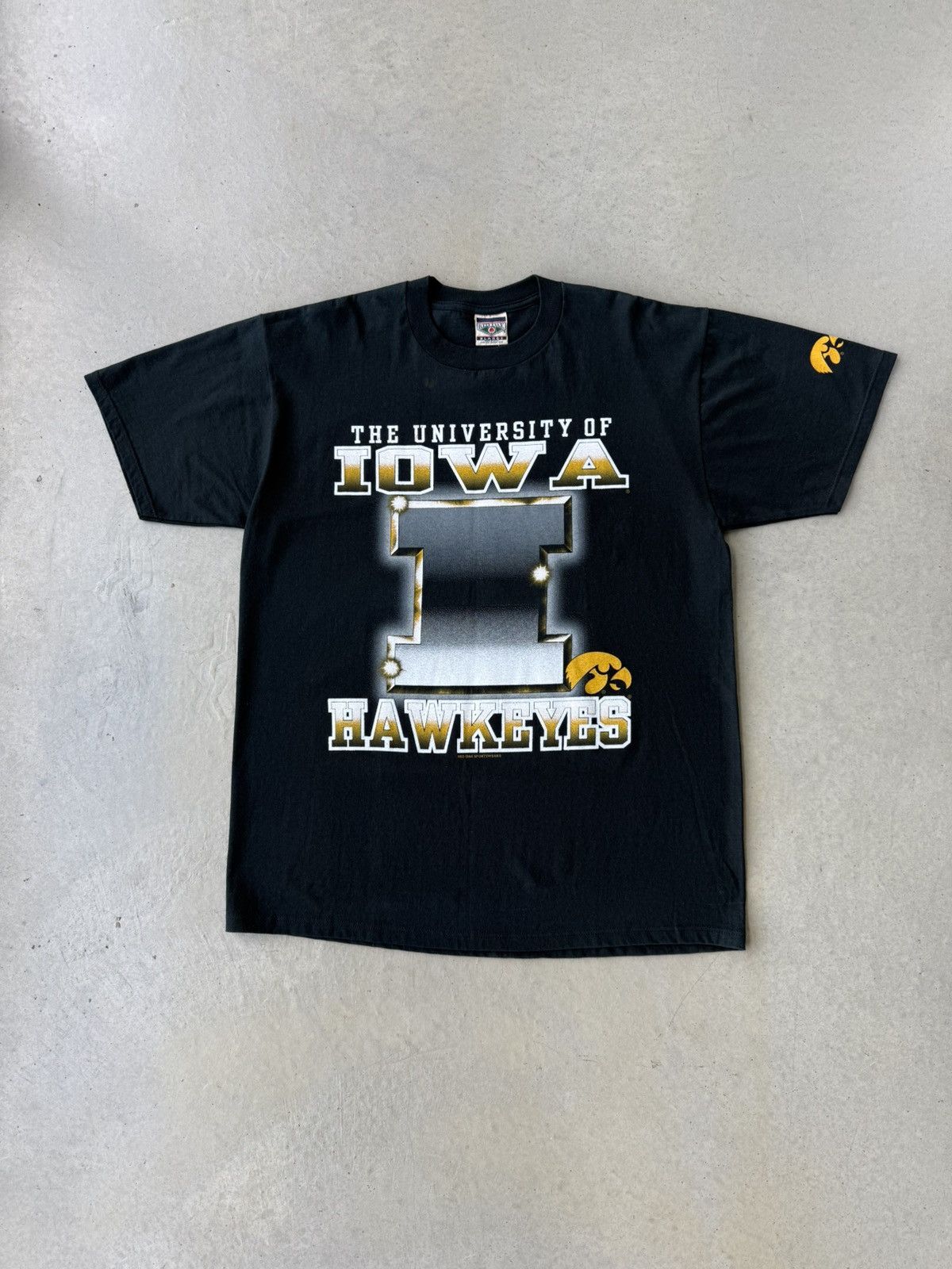 NCAA × Vintage Vintage 90s University of Iowa Hawkeyes T-Shirt Size US XL / EU 56 / 4 - 1 Thumbnail