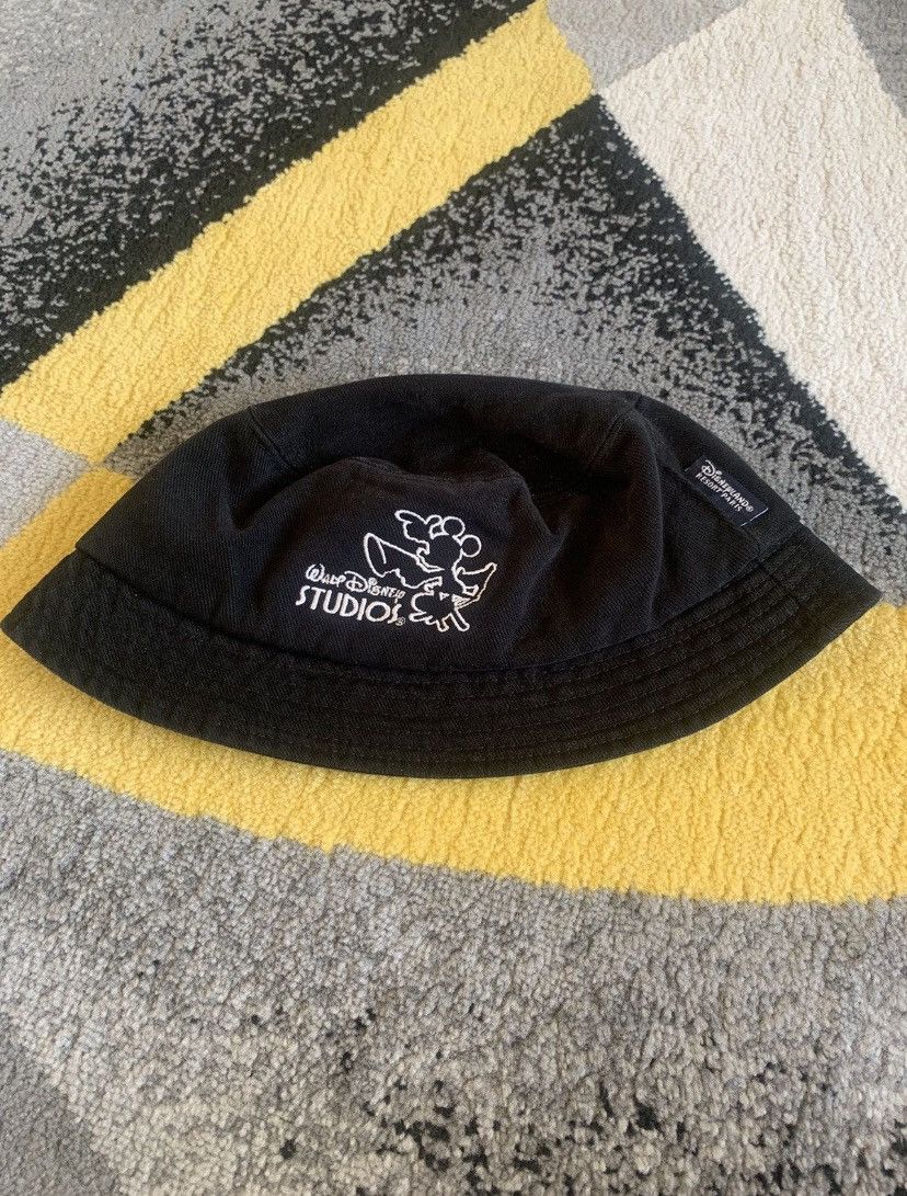 Disney Mickey Mouse Bucket Hat Disney Studios Size ONE SIZE - 1 Thumbnail