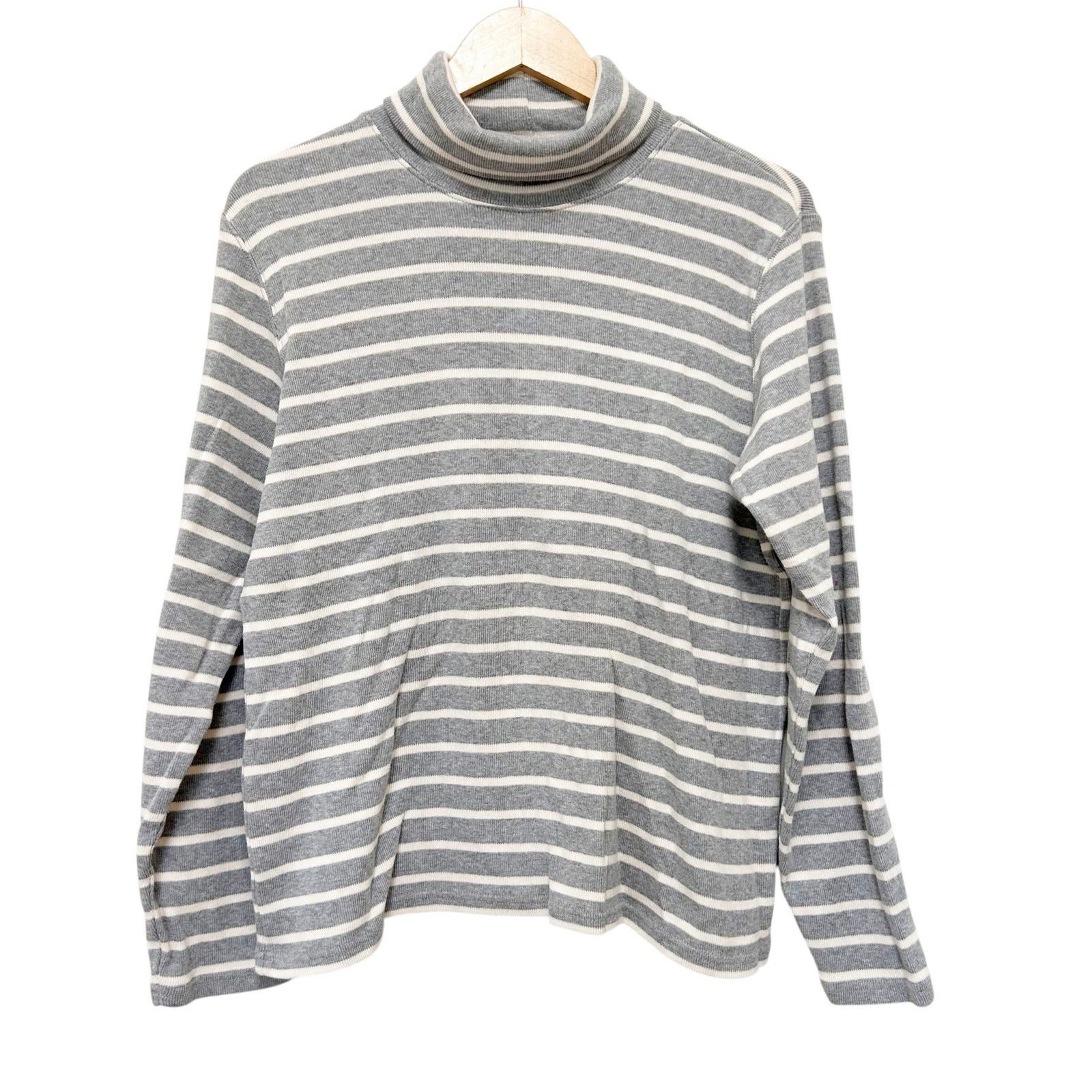 L.L. Bean LL Bean Gray White Striped Ribbed Turtleneck Sz L Size L / US 10 / IT 46 - 1 Thumbnail