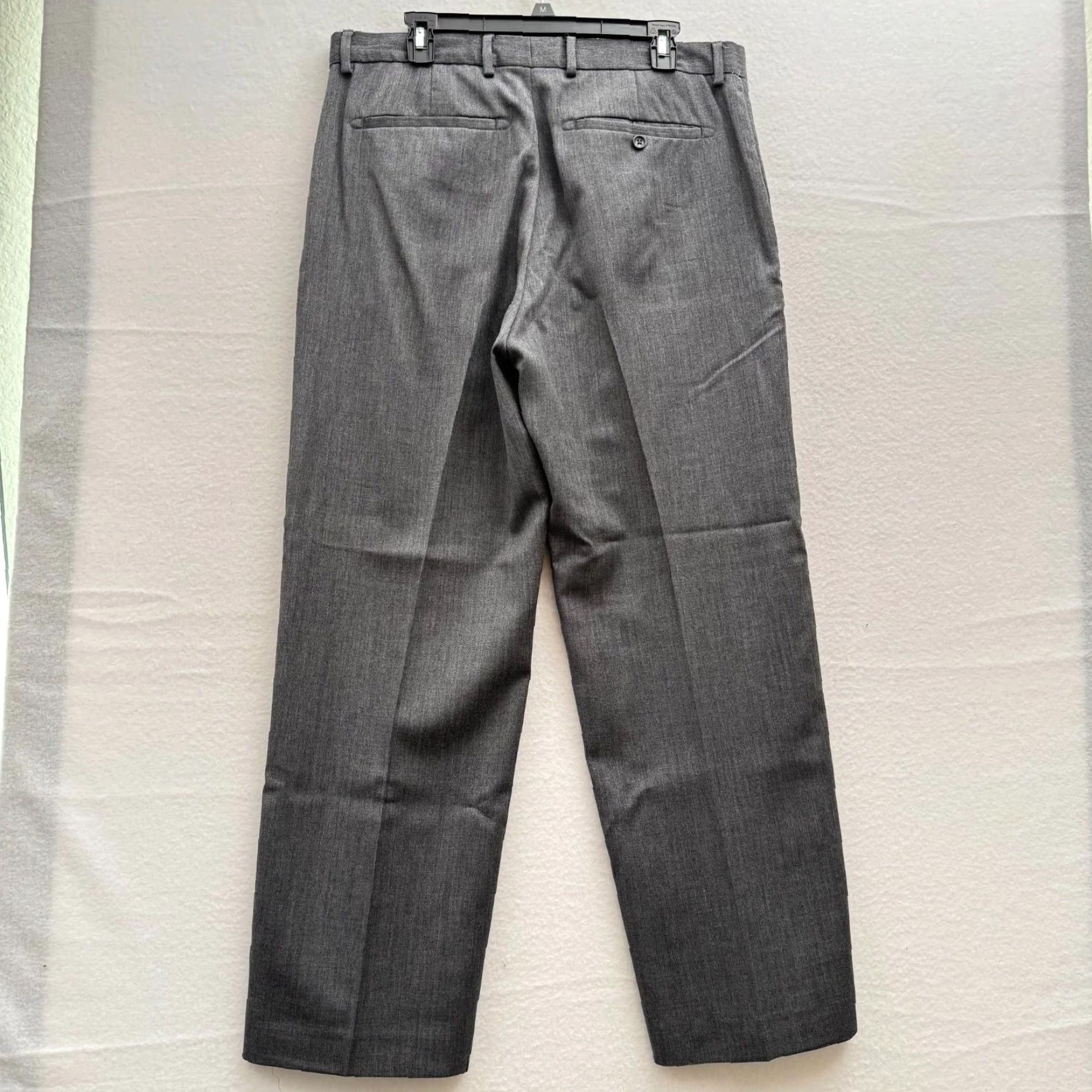 Banana Republic VINTAGE Banana Republic Men’s Wool Pants Dress Pants 32x30 Gray 2006 Y2K Relaxed Regular 35x30 Trousers Mens Size US 32 / EU 48 - 3 Thumbnail