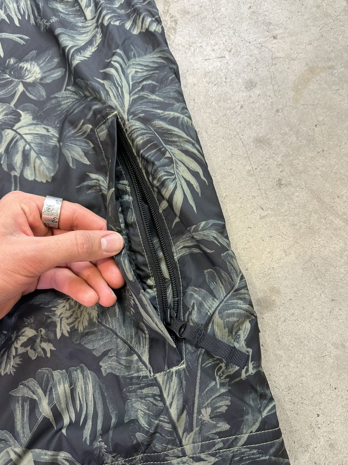 The North Face The North Face Leaf Print Coaches Jacket Large Size US L / EU 52-54 / 3 - 5 Thumbnail