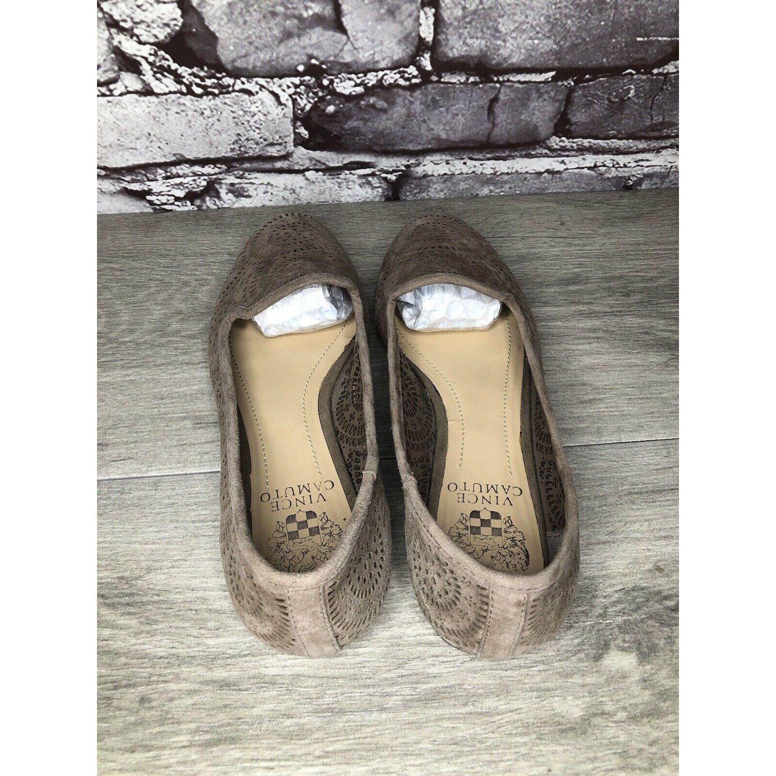 Vince Camuto Vince Camuto Lancaster Taupe Suede Perforated Flats Women’s Size US 6.5 / IT 36.5 - 5 Thumbnail