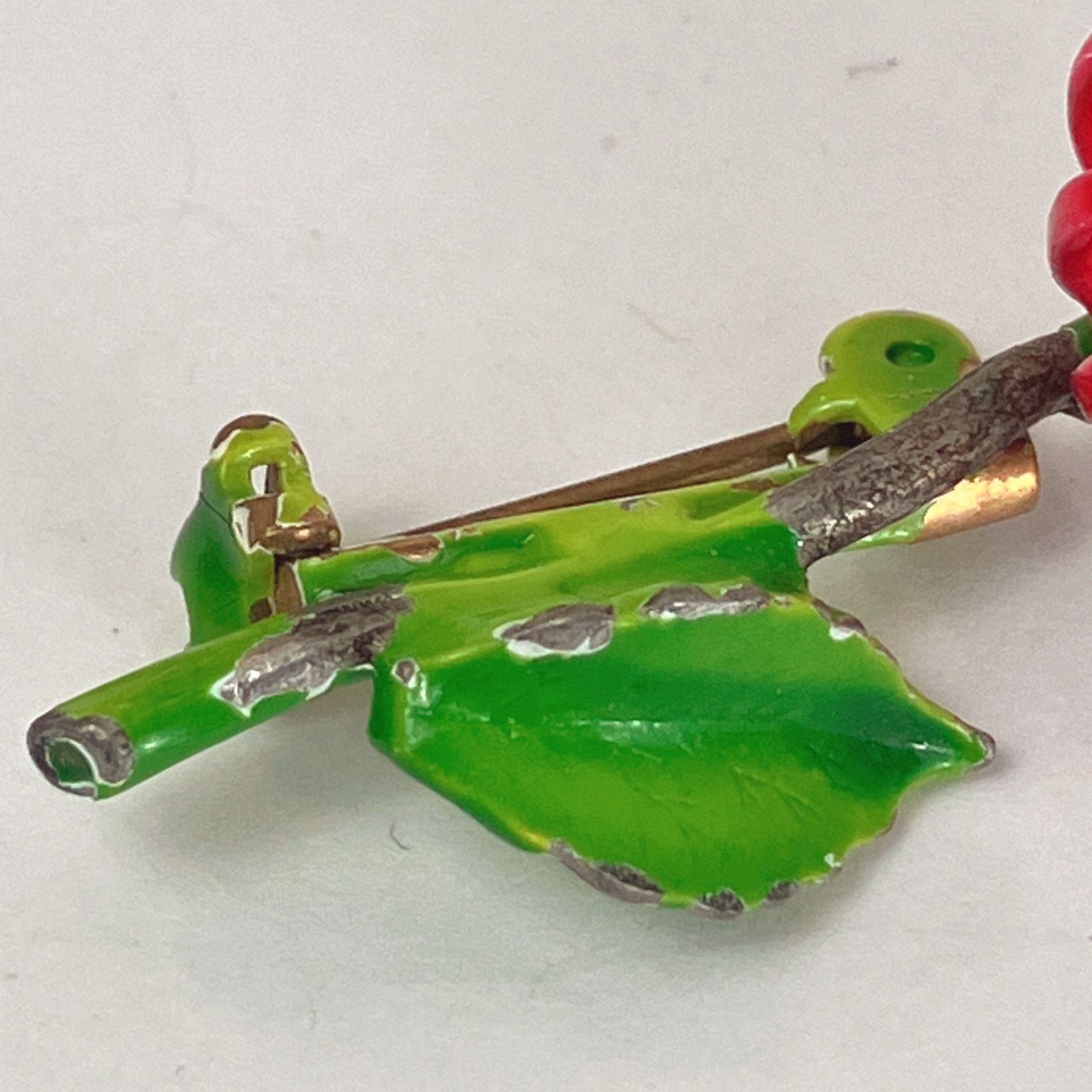 Vintage VTG Tiny Brooch Red Enameled Flower Small Mid Century Pin Size ONE SIZE - 6 Thumbnail