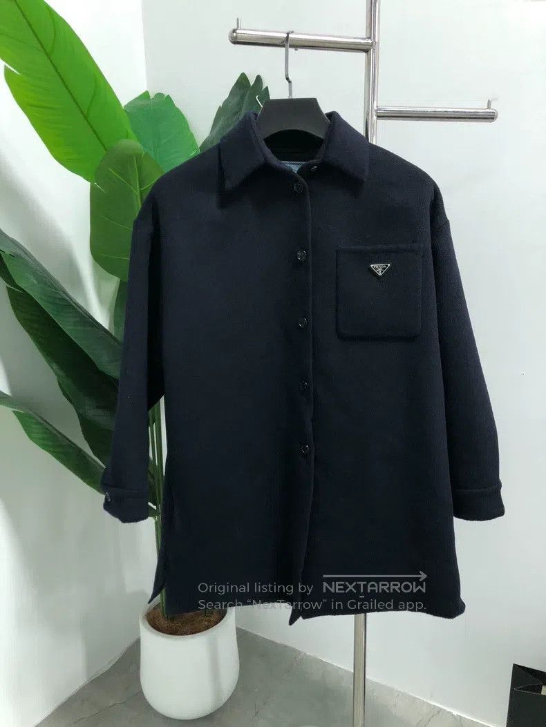 Prada Prada FW22 Solid colour single-breasted logo decorated lon Size XXS / US 00 / IT 34 - 1 Thumbnail