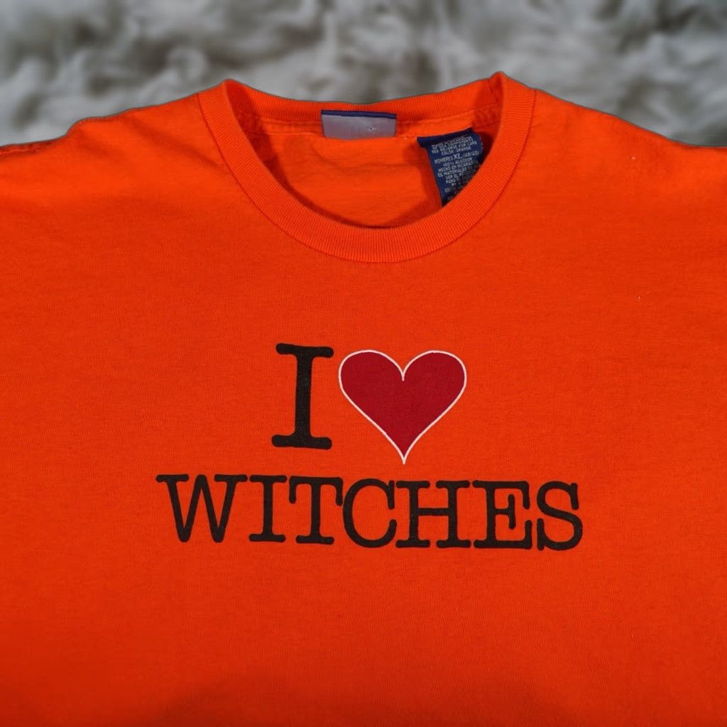 Vintage VINTAGE I Love Witches Halloween T-Shirt Mens XL Short Sleeve Orange Y2K Size US XL / EU 56 / 4 - 1 Thumbnail