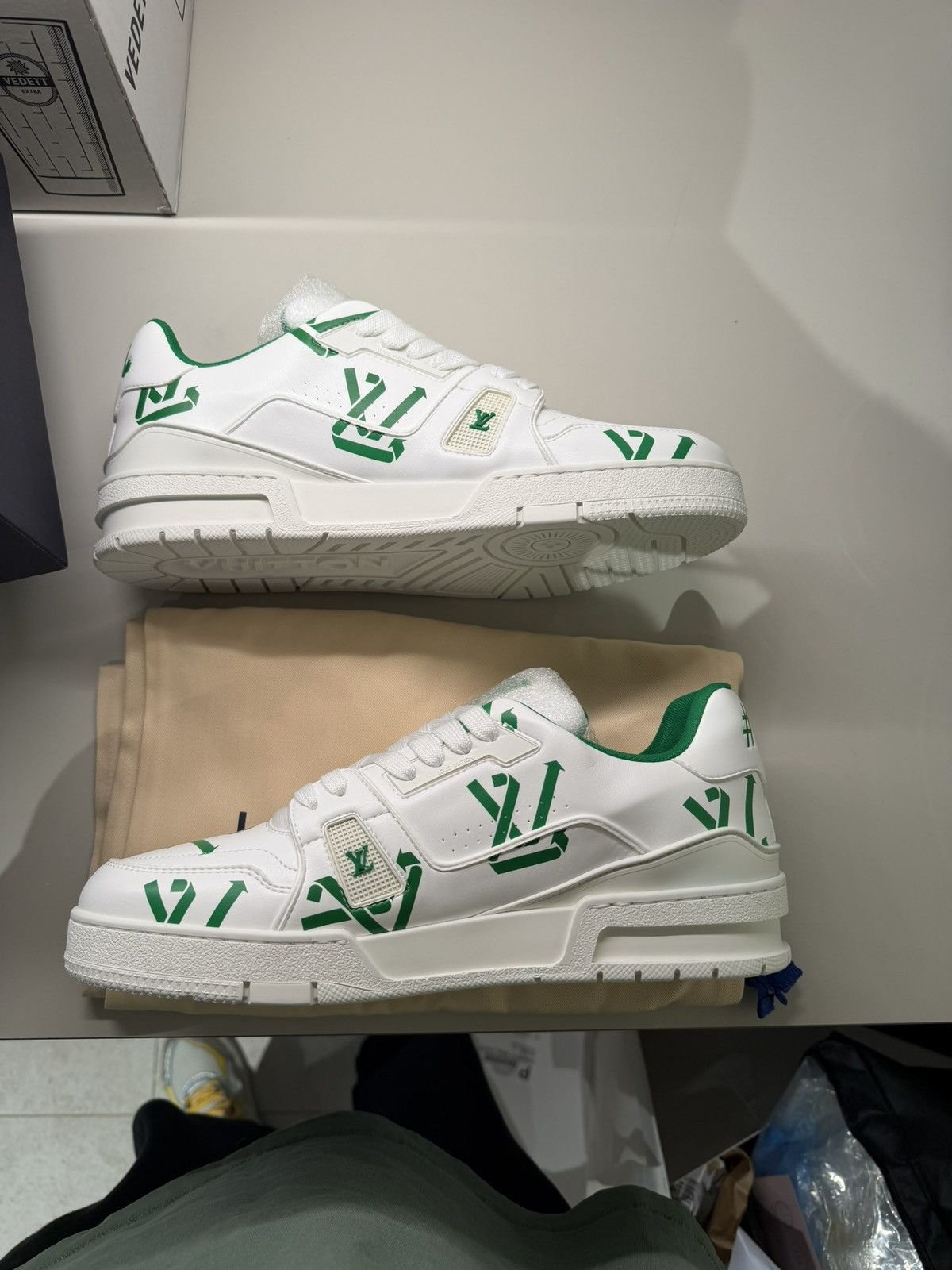 Louis Vuitton Louis vuitton trainer recyled LV logo Size US 7 / EU 40 - 1 Thumbnail