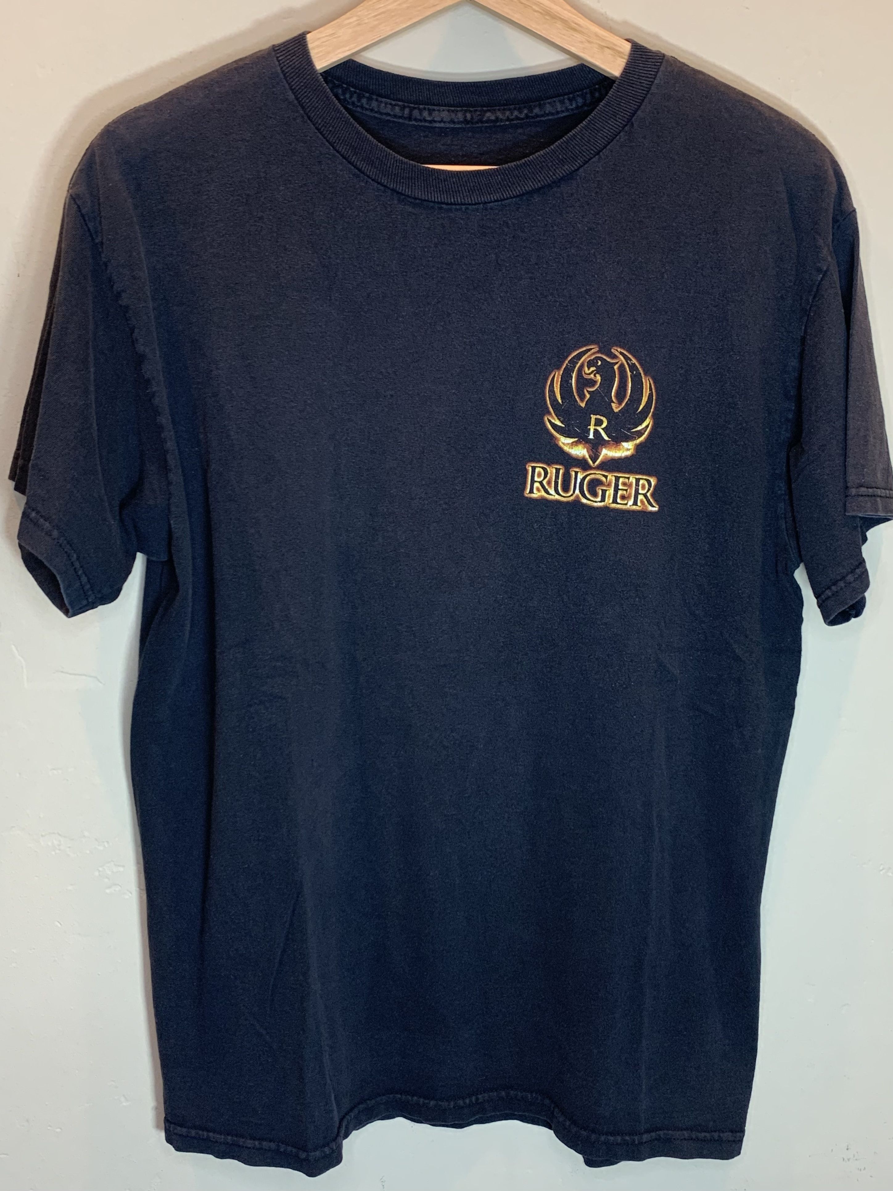 Vintage *RARE* Vintage Ruger Firearms Gun Flame Logo Art T-Shirt Size US L / EU 52-54 / 3 - 2 Thumbnail
