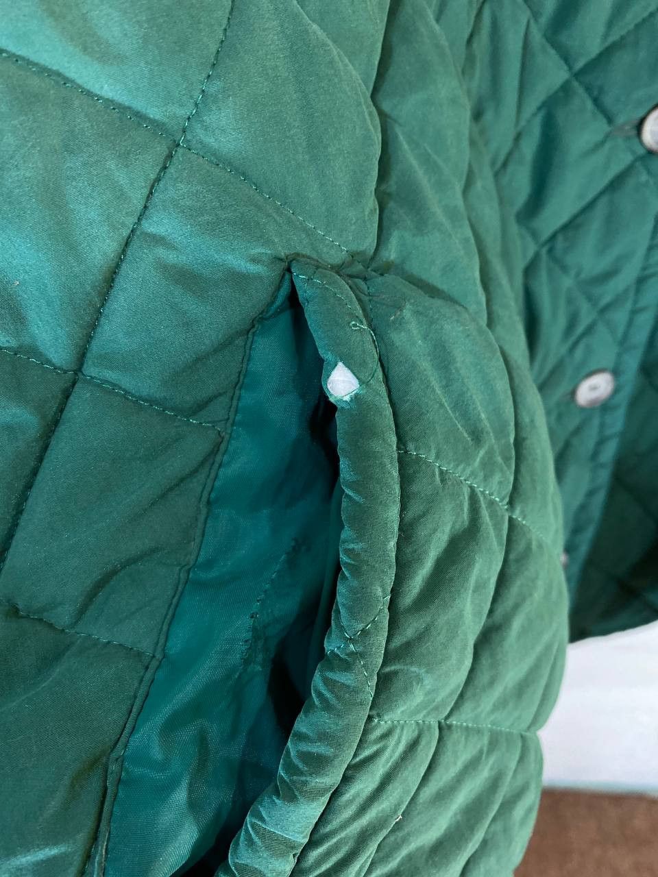 Armani vintage armani jeans puffer jacket very nice design Size L / US 10 / IT 46 - 5 Thumbnail