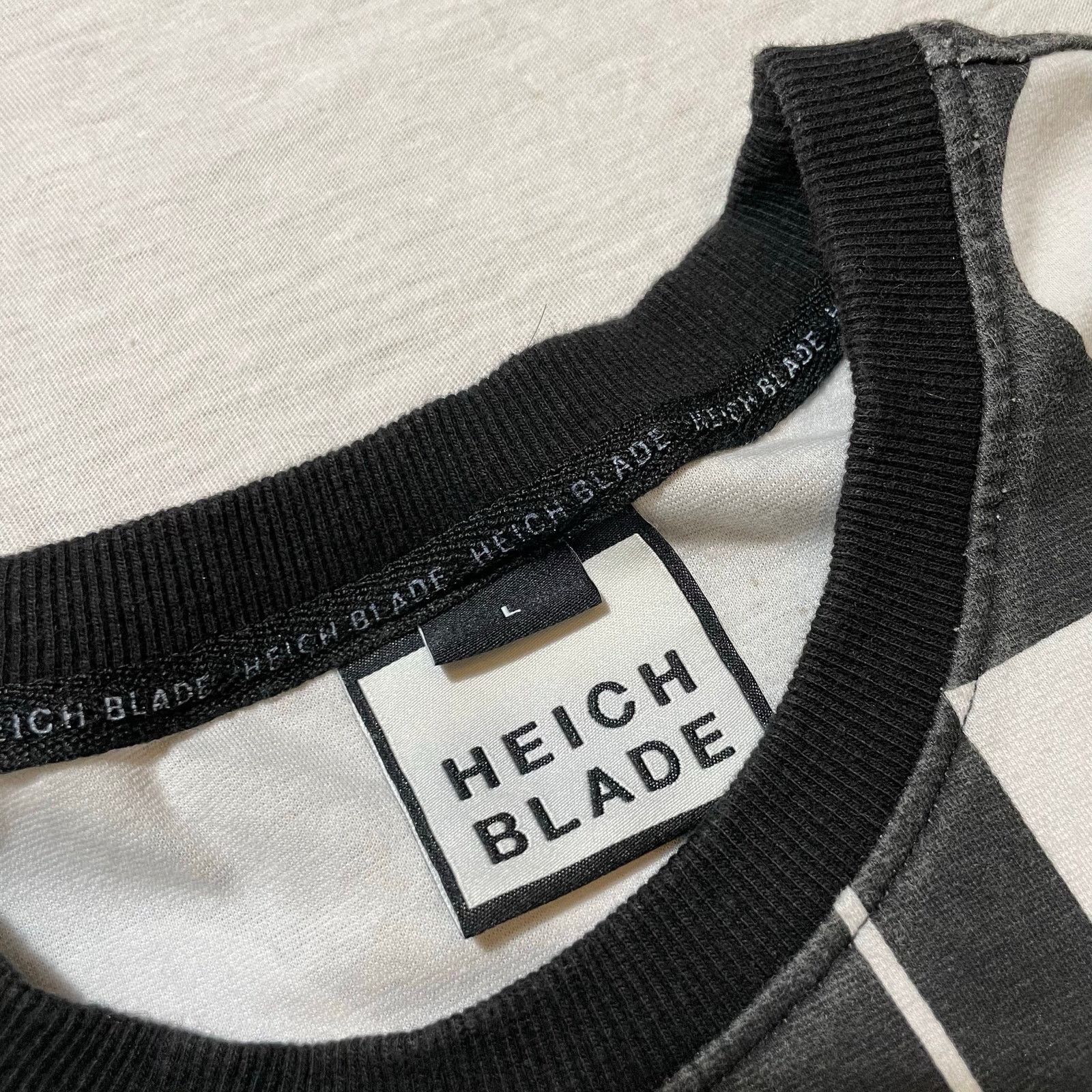 Designer Heich Blade Territory Graphic T-Shirt Size US L / EU 52-54 / 3 - 7 Thumbnail