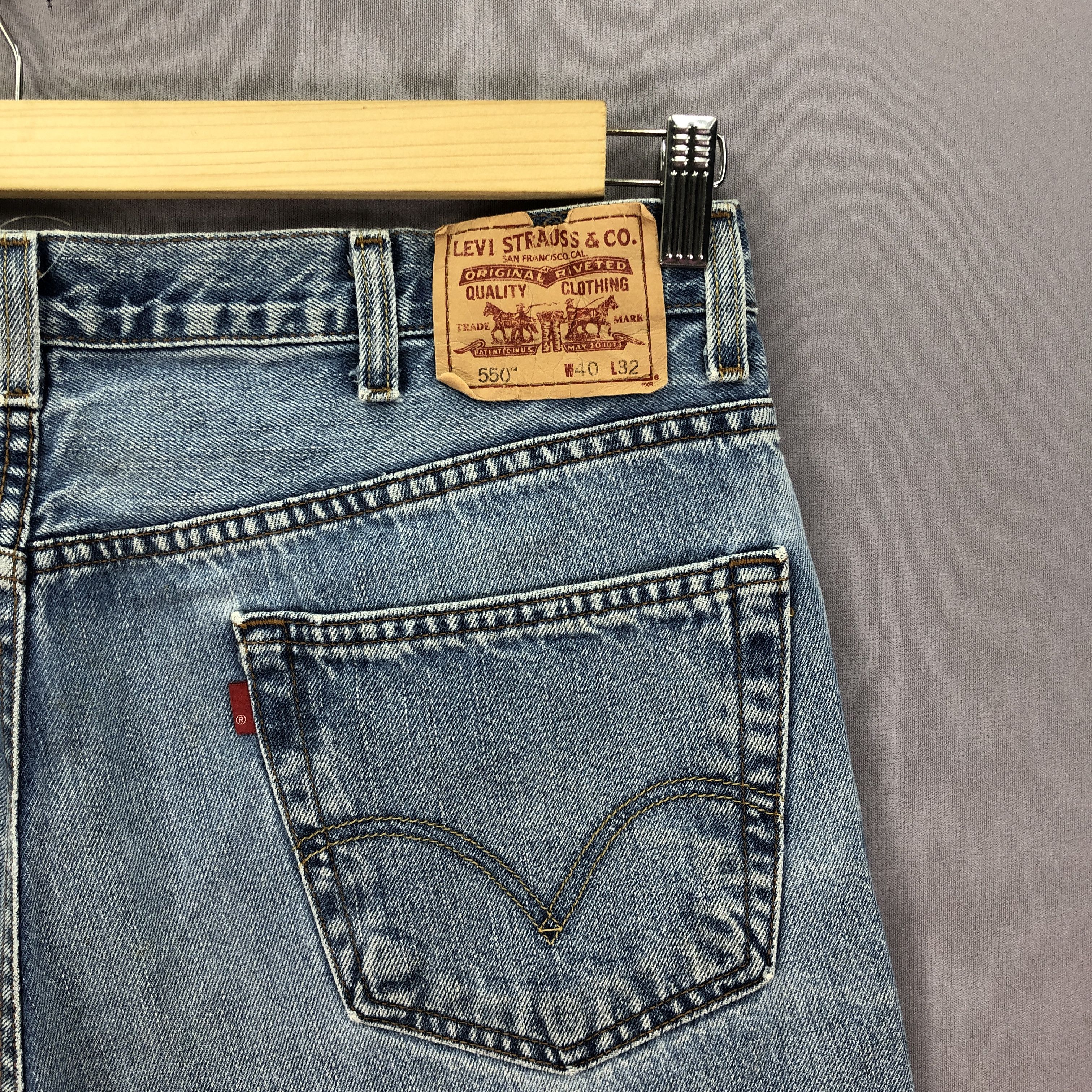 Levi's × Vintage Vintage Levis 550 Baggy Jeans Levi's Faded Light Wash Denim Size US 38 / EU 54 - 5 Thumbnail