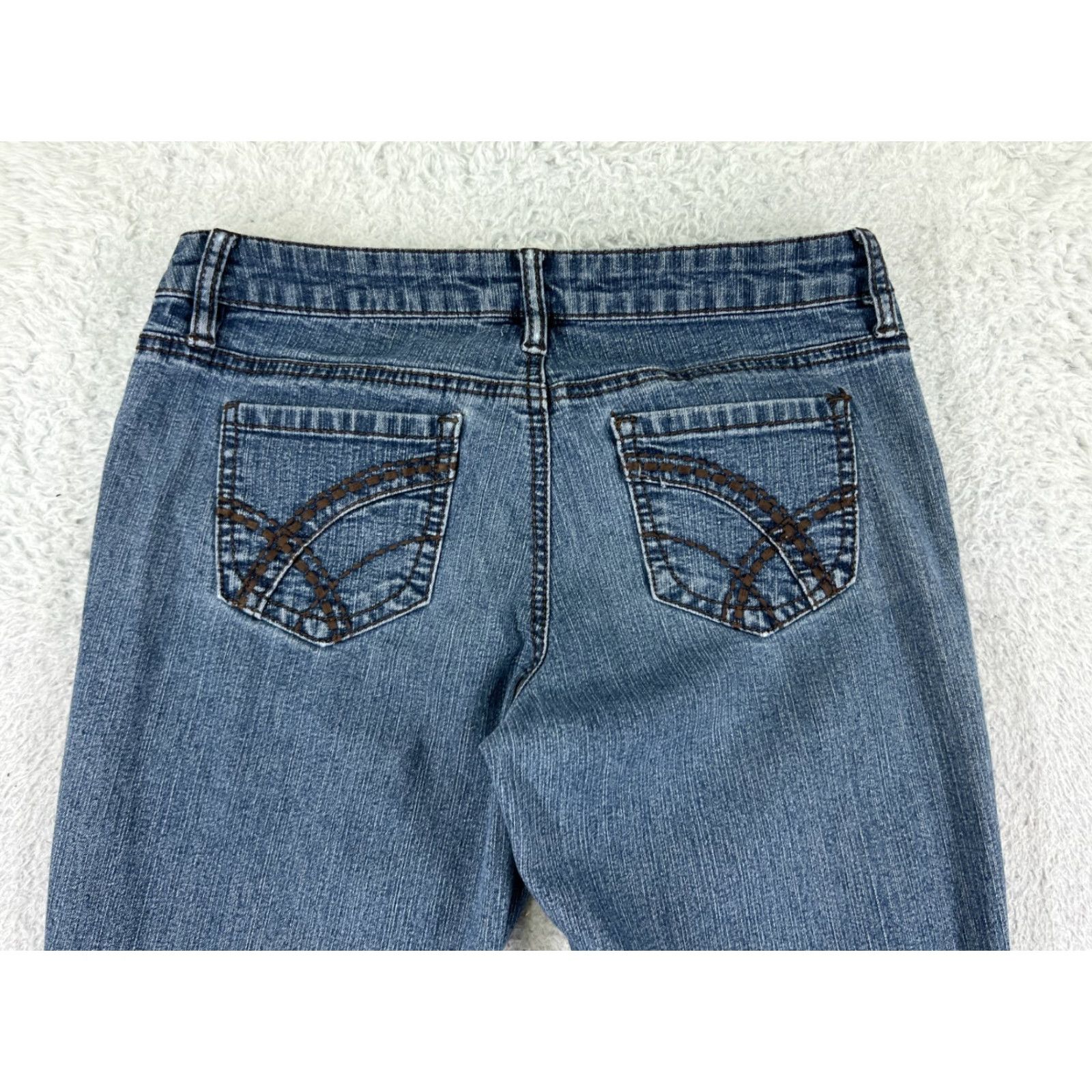Denime D.Jeans Denim Jeans Women's 6 Blue Flared Low Rise Zip Fly Embroidered Denim Jeans Shirt/Hoodie? Size 28" / US 6 / IT 42 - 3 Thumbnail