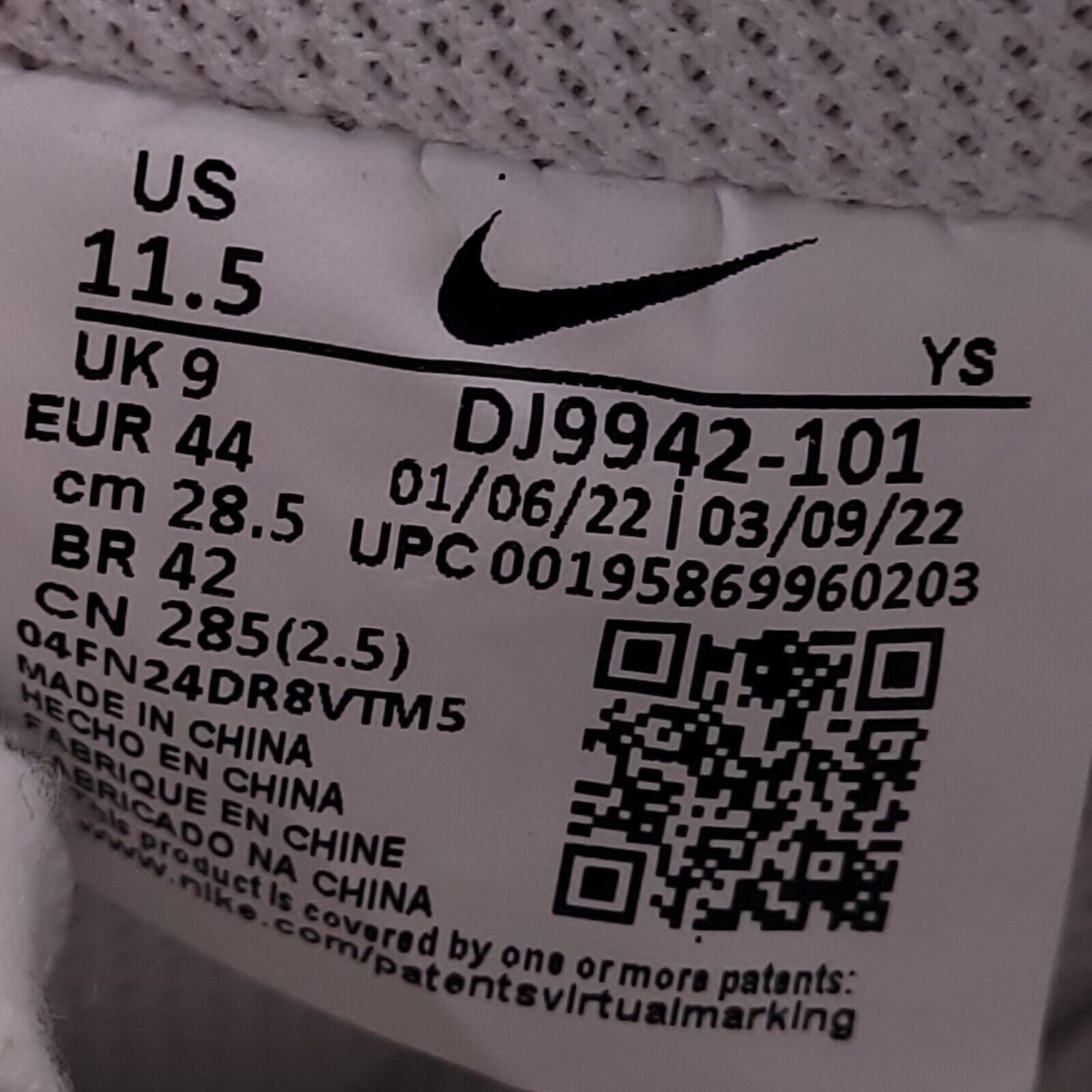 Nike Nike Air Force 1 '07 ESS Shoe Womens Size 11.5 DJ9942-101 Size US 11.5 / IT 41.5 - 8 Thumbnail