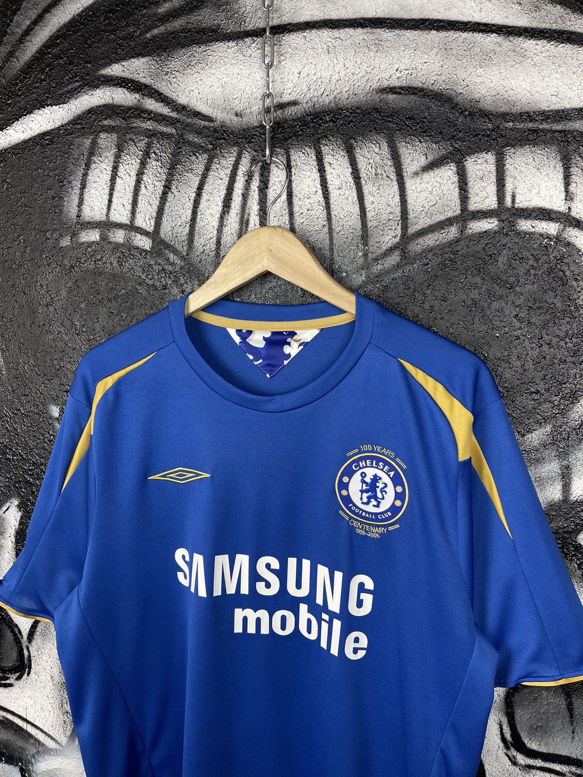 Umbro Umbro Chelsea FC 2005-2006 Home 125 Years Soccer Jersey T-Shirt #9 Essien Size US XL / EU 56 / 4 - 2 Thumbnail