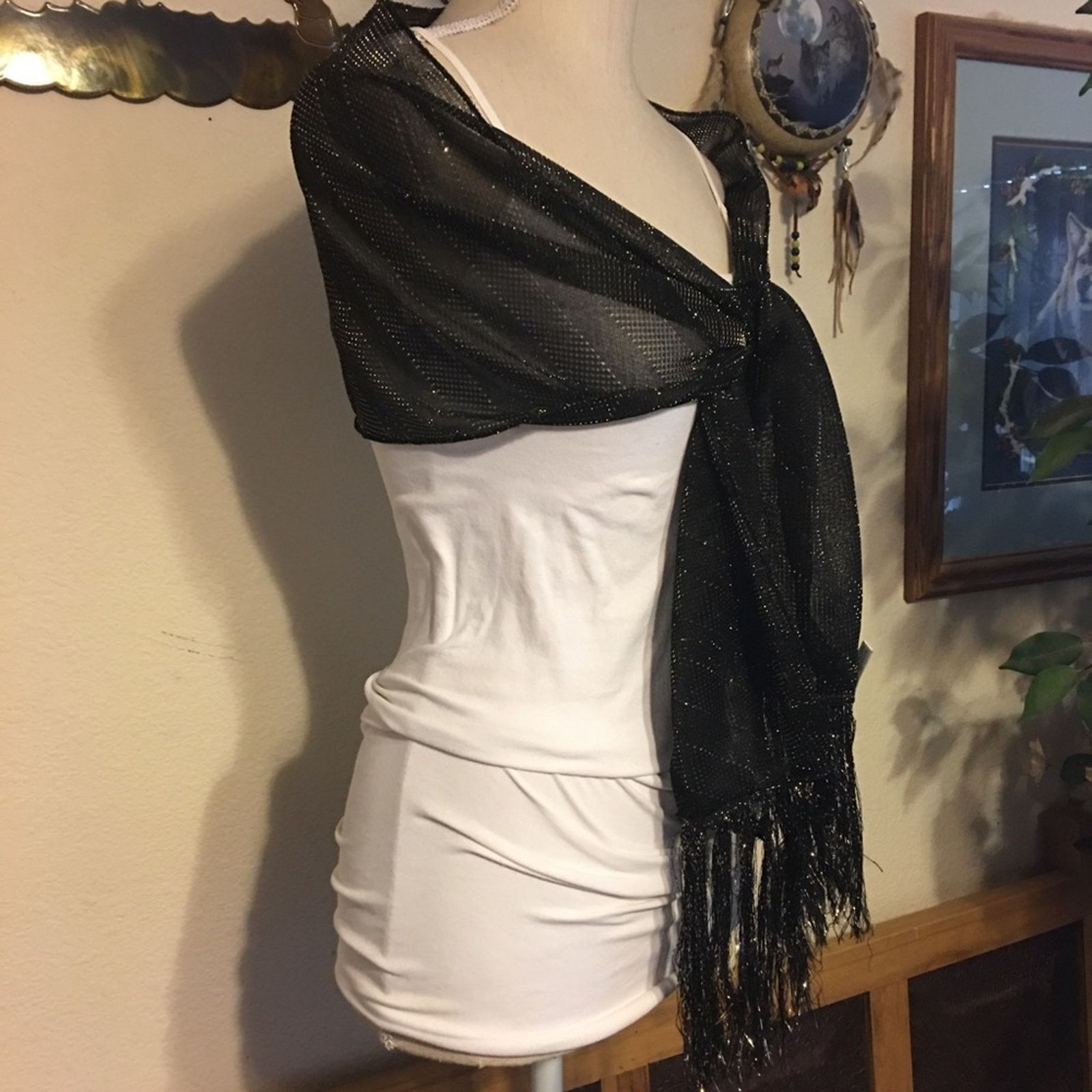 Vintage Vintage black with gold metallic thread scarf wrap Size ONE SIZE - 7 Thumbnail