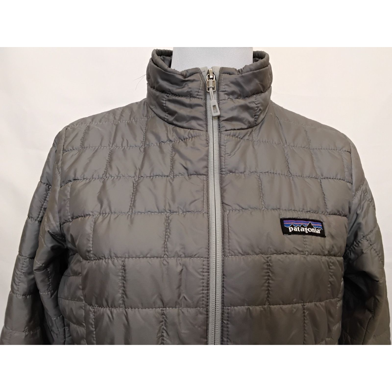 Patagonia Patagonia Nano Puff Jacket Women's M Gray Full Zip Primaloft Size M / US 6-8 / IT 42-44 - 3 Thumbnail