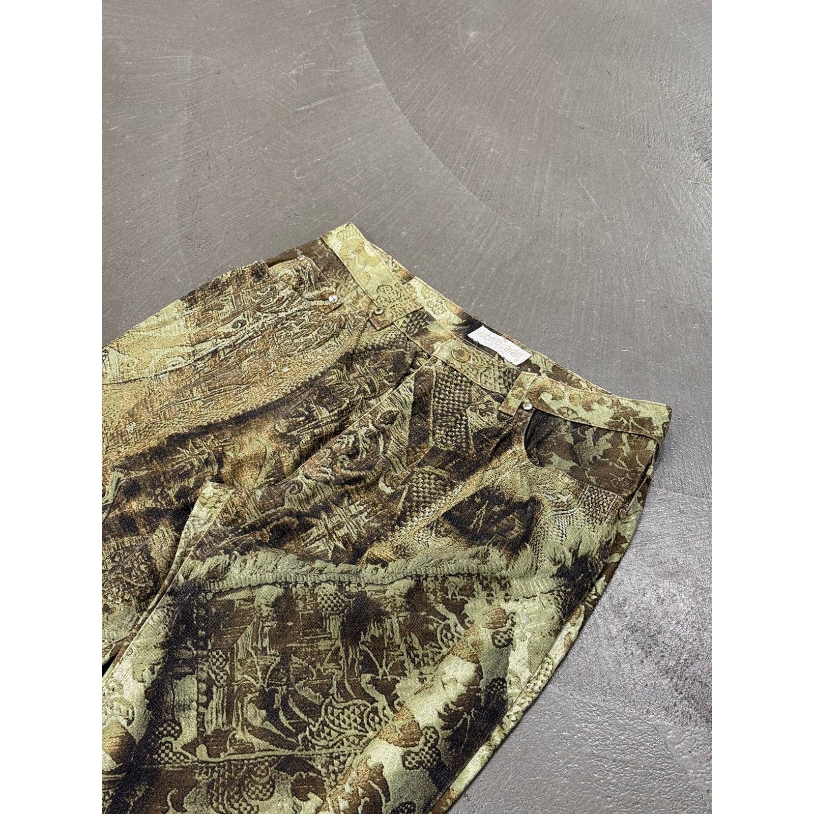 Roberto Cavalli 2000s Roberto Cavalli print embellished jeans Size 27" / US 4 / IT 40 - 2 Thumbnail