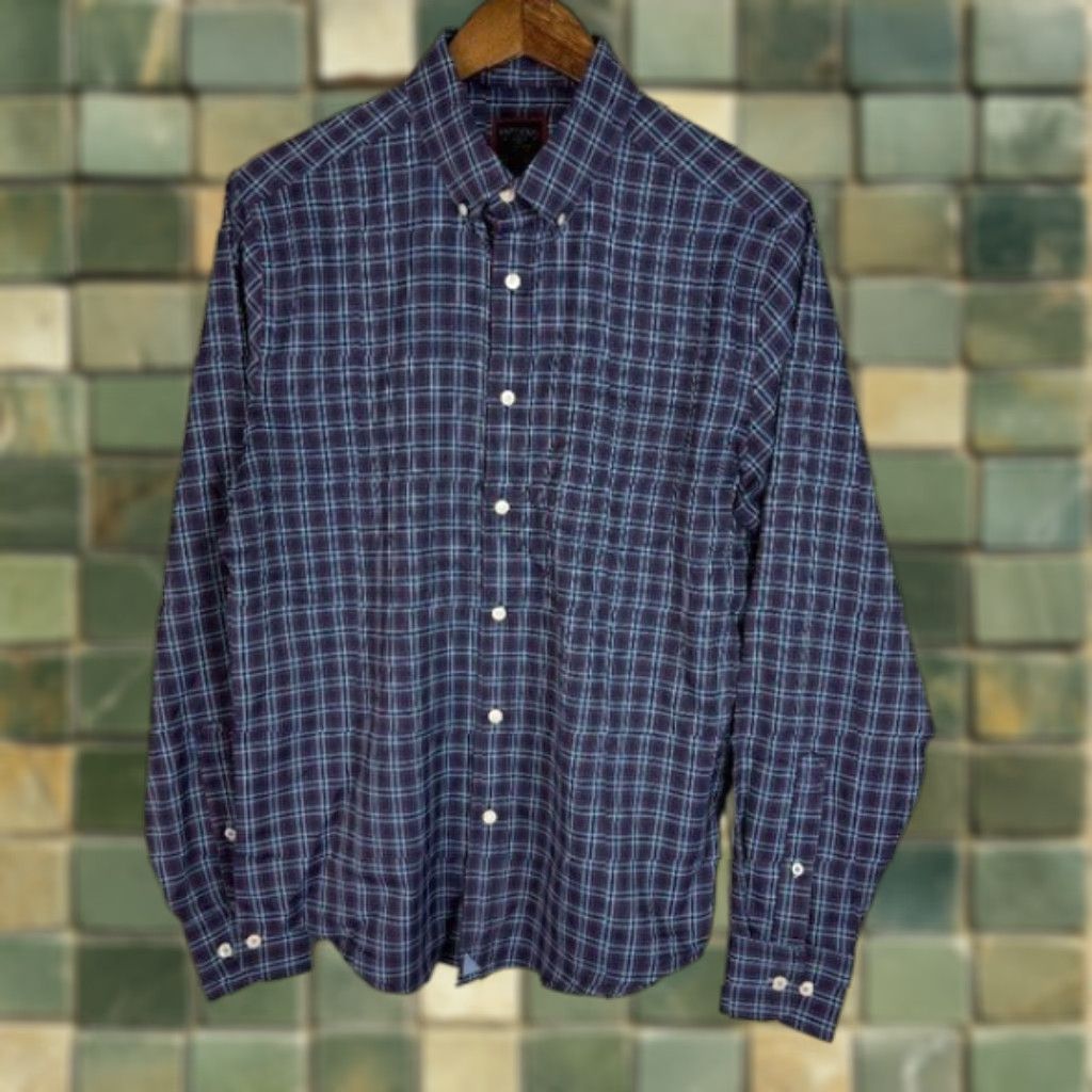 UNTUCKit UNTUCKit Shirt Navy Plaid Slim Fit 100% Polyester Button Up Mens MEDIUM Size US M / EU 48-50 / 2 - 1 Thumbnail