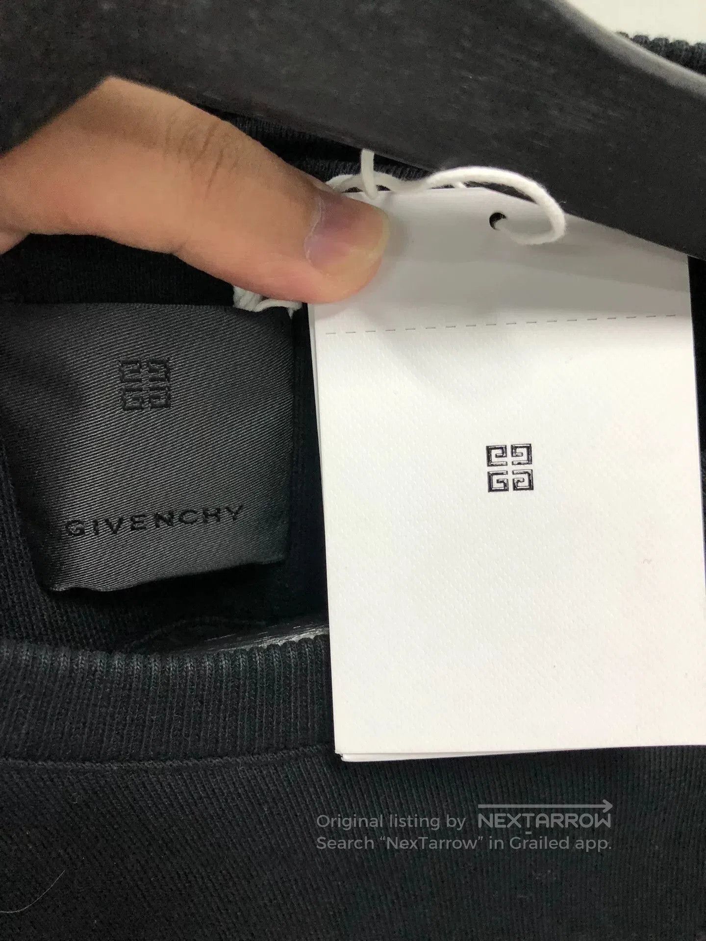 Givenchy givenchy black logo printed sweatshirt for men. Size US S / EU 44-46 / 1 - 3 Thumbnail