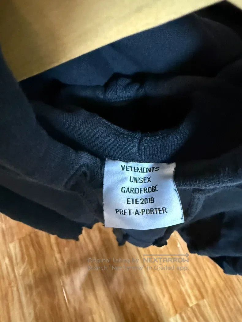 Vetements Vetements Cut-Out Hoodie Size US L / EU 52-54 / 3 - 4 Thumbnail