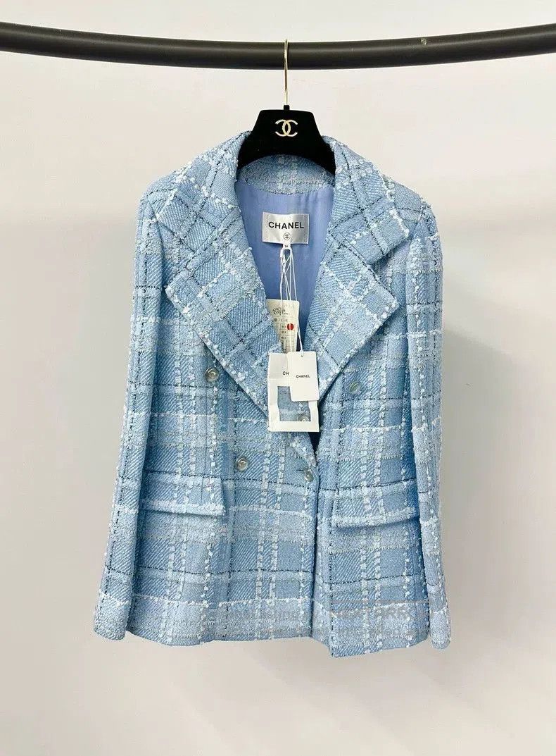 Chanel Chanel Blue Plaid Tweed Coat . Size US M / EU 48-50 / 2 - 1 Thumbnail